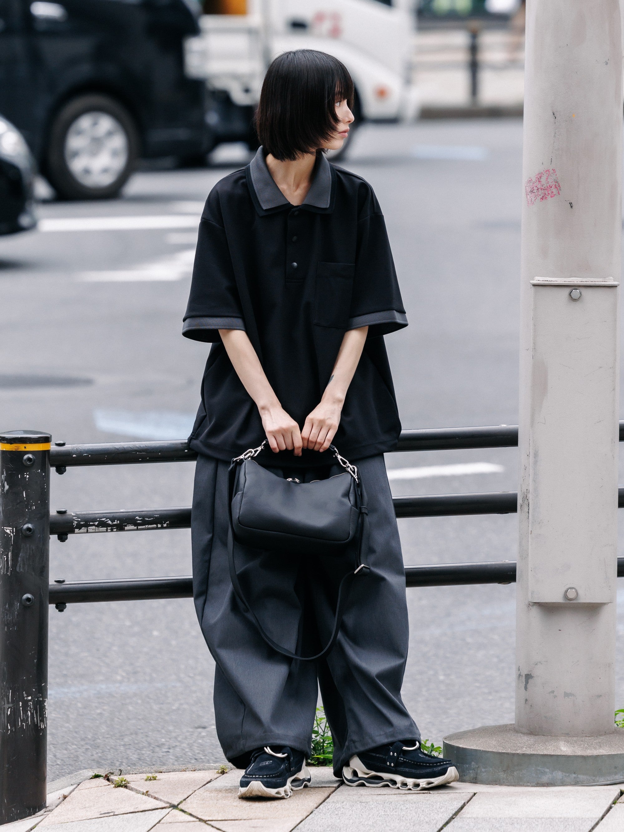 【8.15 SAT 20:00- IN STOCK】GRAIN LEATHER DAYOFF BAG MINI (BLACK)