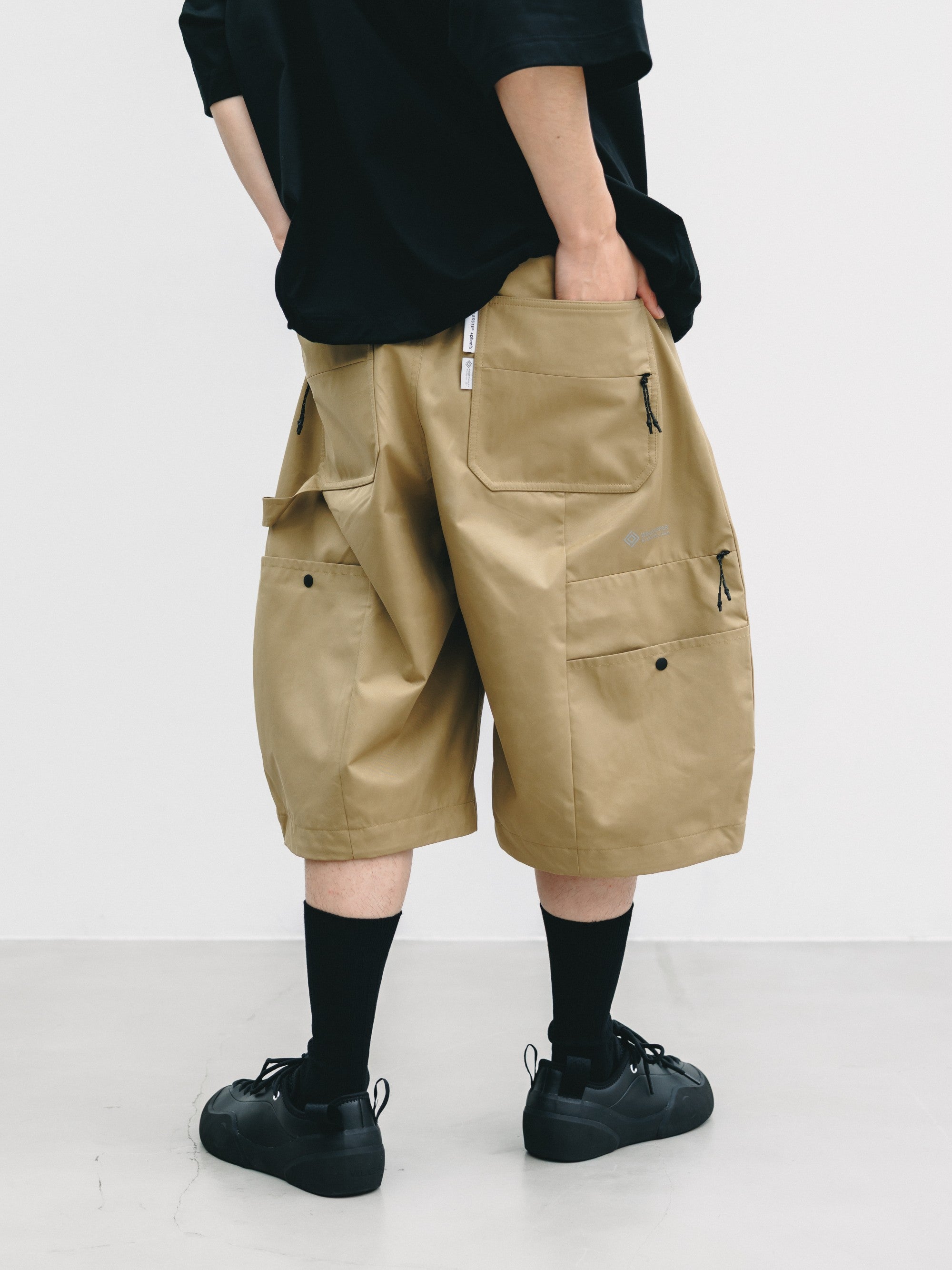 【7.8 WED 20:00- IN STOCK】+PHENIX WINDSTOPPER® BY GORE-TEX LABS TWILL CITY MASSIVE UTILITY HALF PANTS (CAMEL BEIGE)