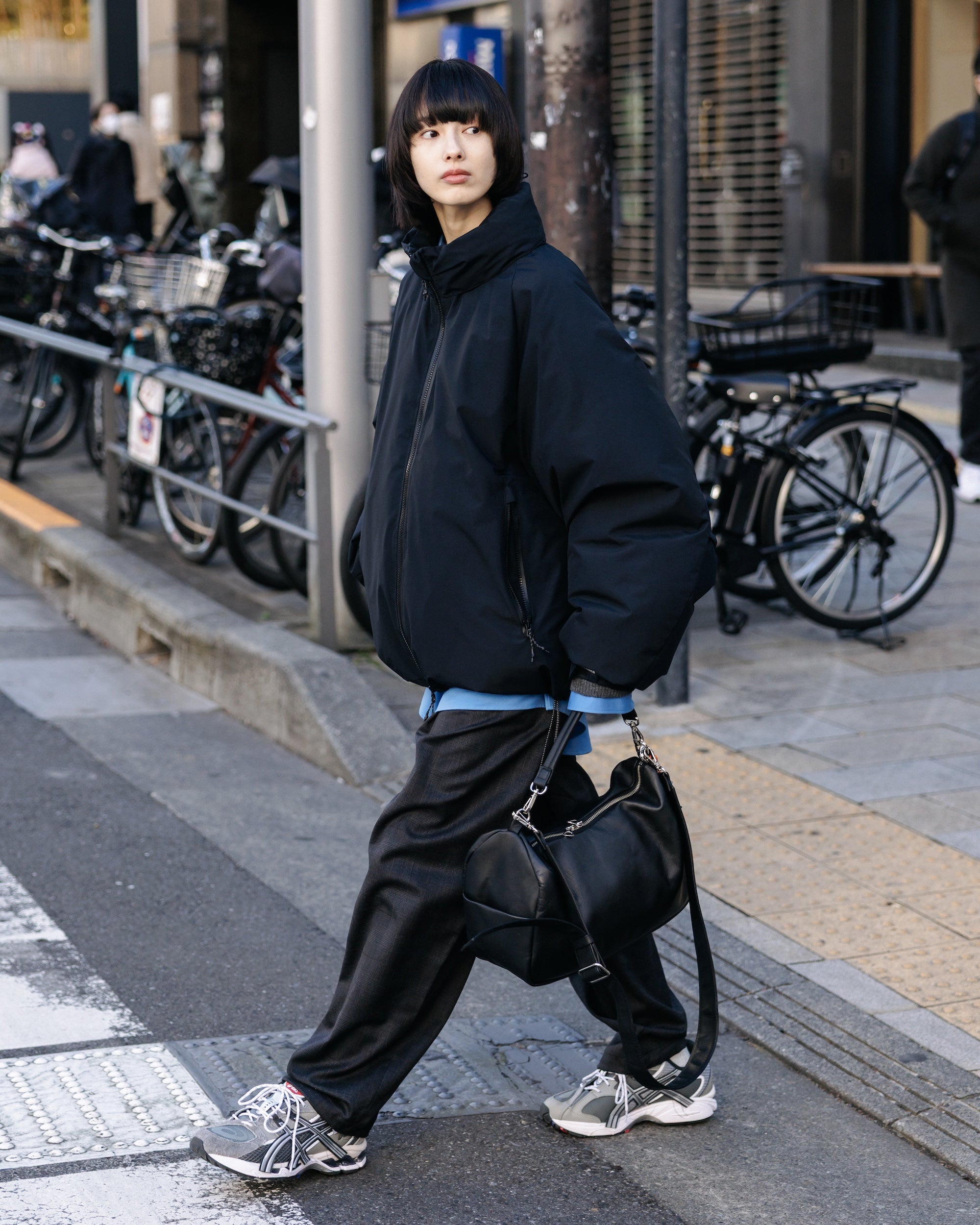 LEATHER DAYOFF BAG (BLACK)