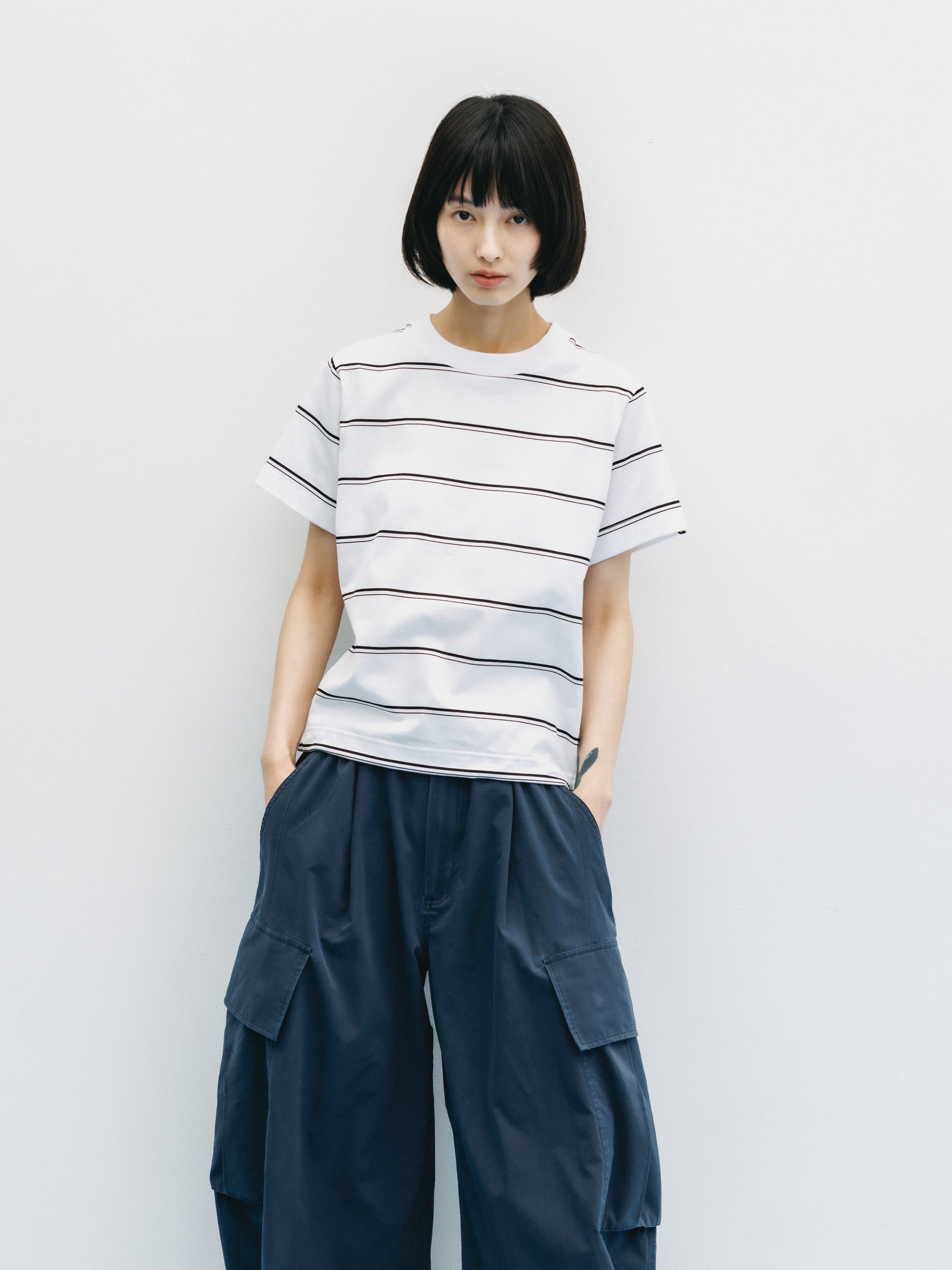 THICK THIN STRIPE S/S T-SHIRT WITH DRAWSTRINGS (WHITE)