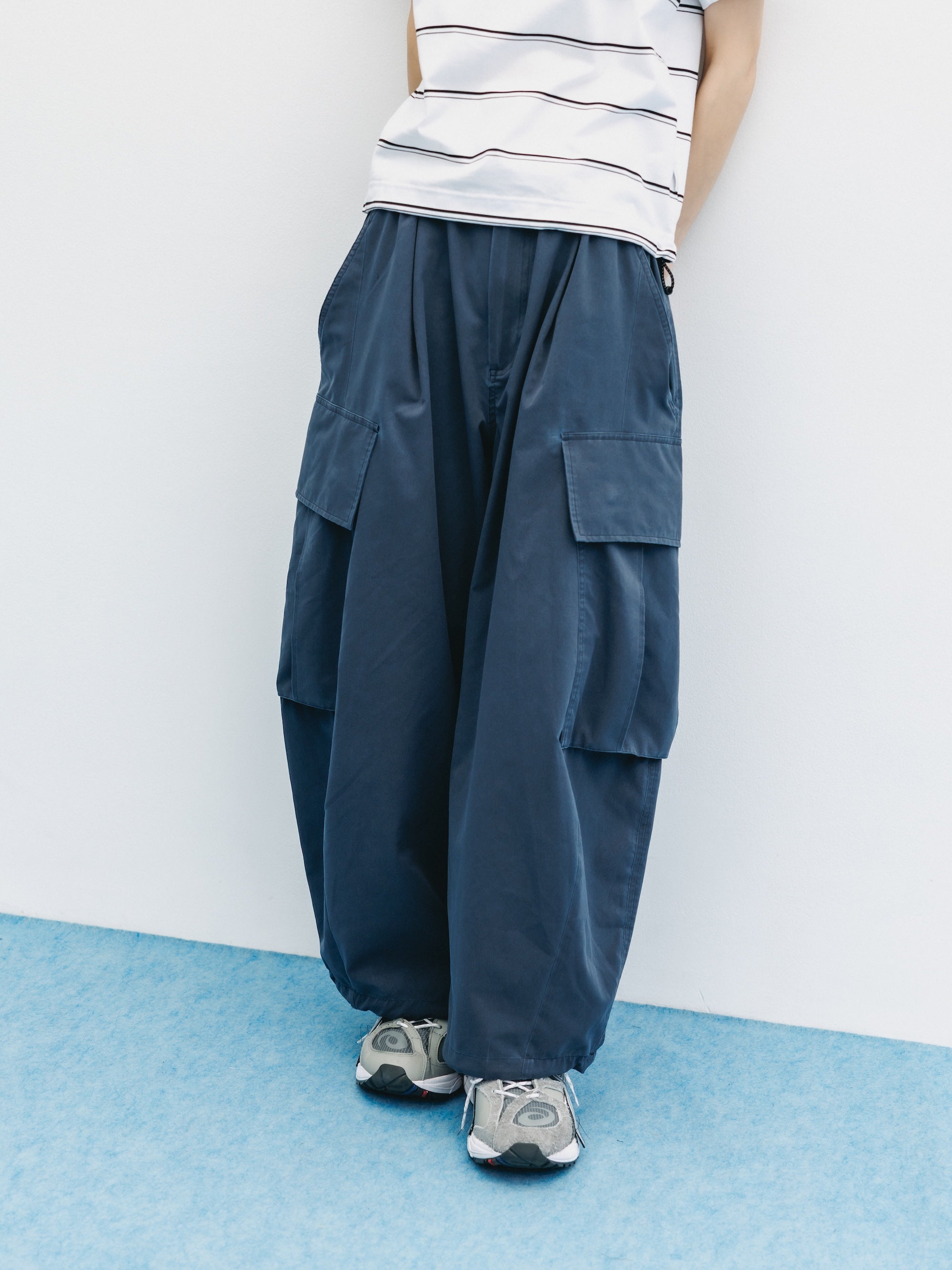 【5.20 WED 20:00- IN STOCK】VINTAGE EFFECT COOLDOTS® CITY MEGA POCKET BALLOON CARGO PANTS(NAVY)