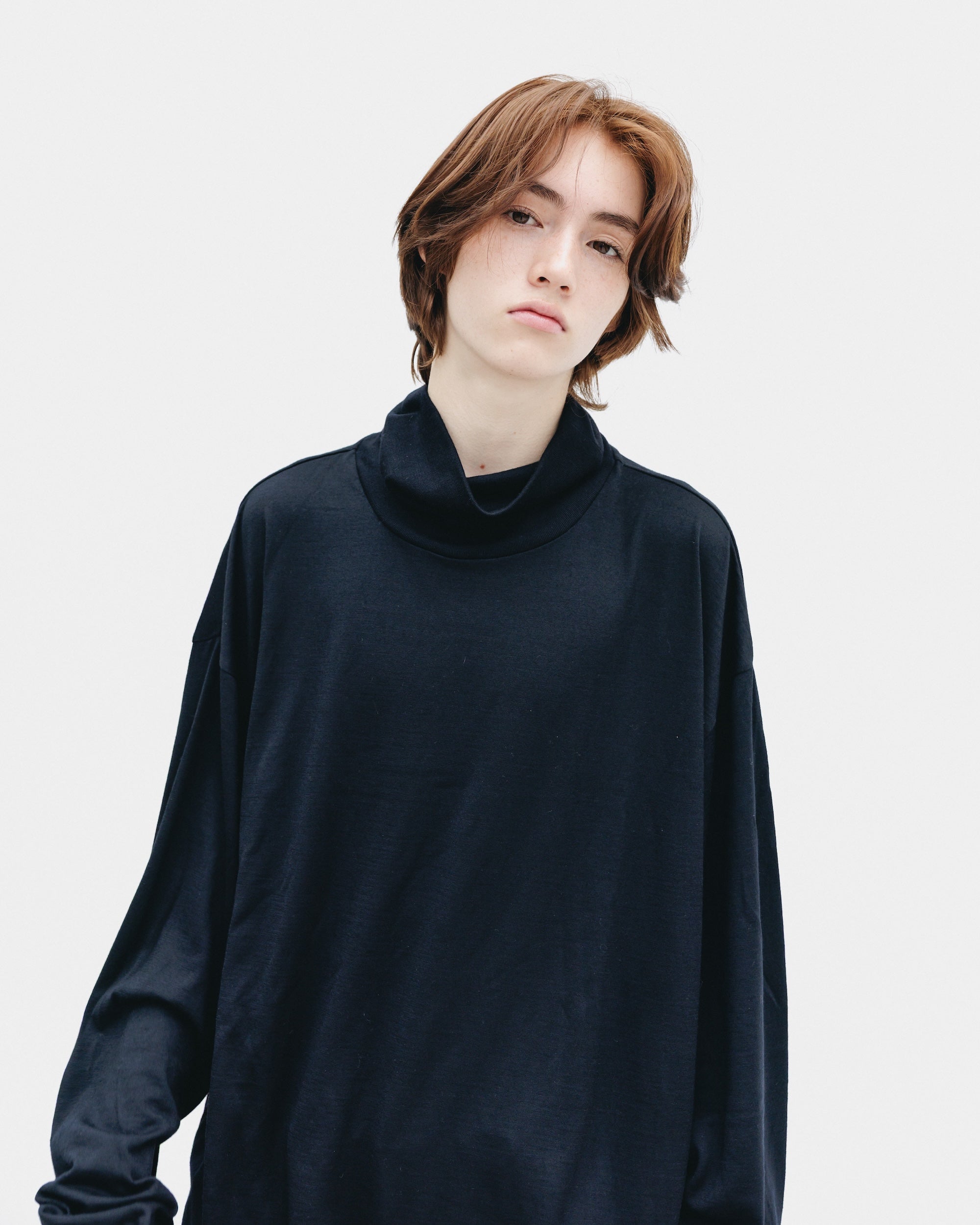【11.12 WED 20:00- IN STOCK】WOOL L/S TURTLE NECK T-SHIRT (BLACK)