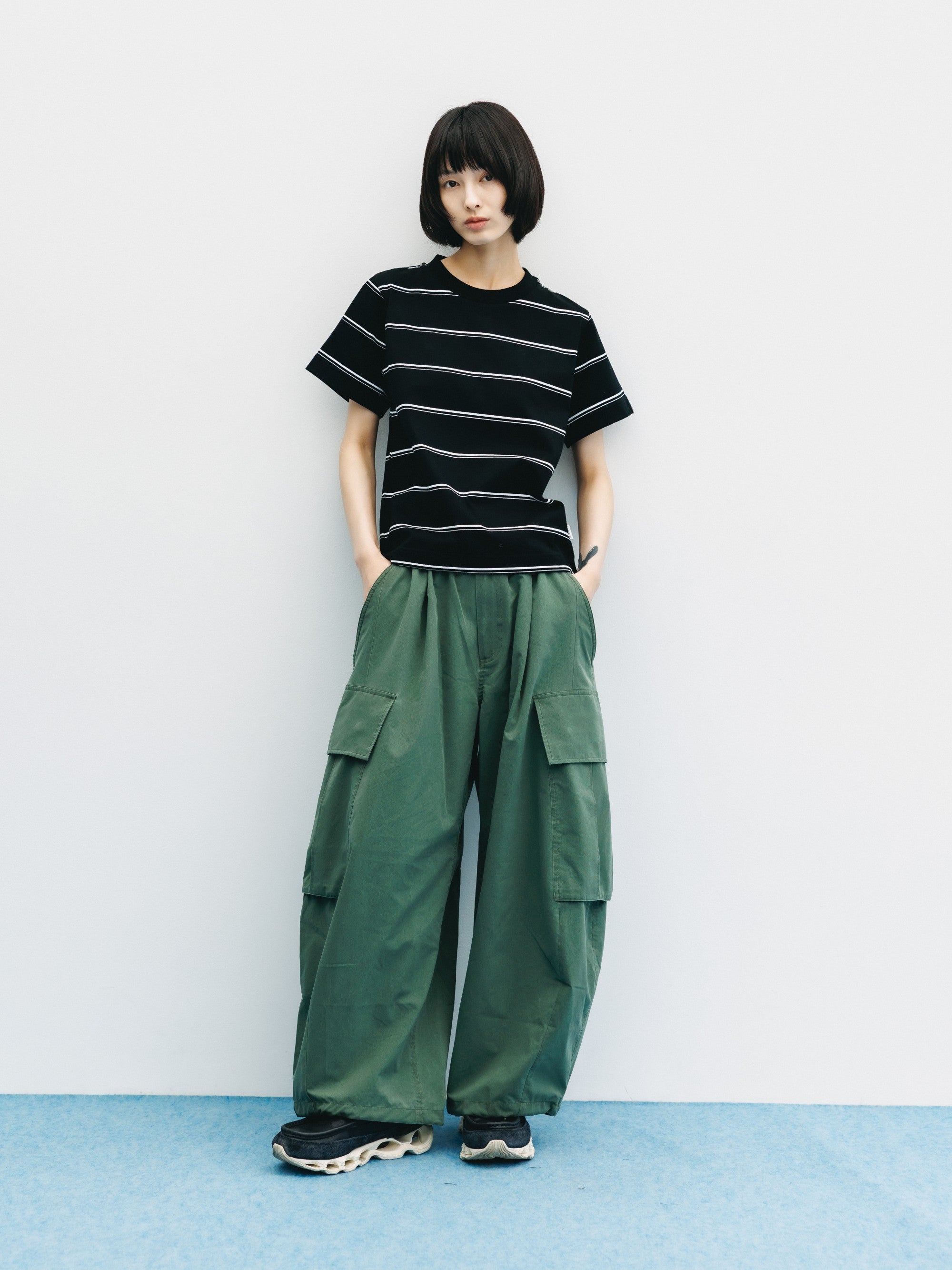 THICK THIN STRIPE S/S T-SHIRT WITH DRAWSTRINGS (BLACK)
