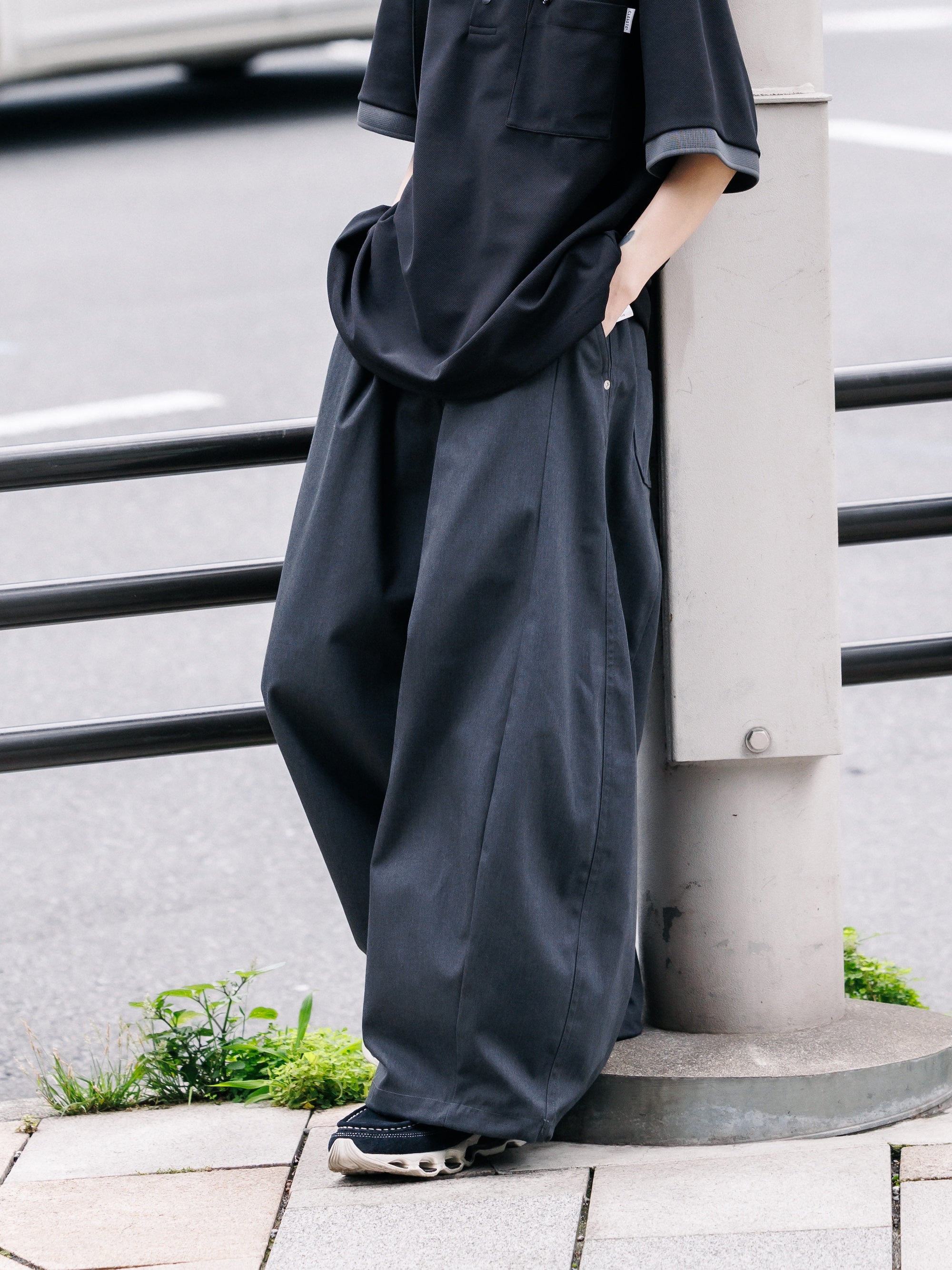 【7.11 SAT 20:00- IN STOCK】T/C GABARDINE CITY WIDE PANTS (CHARCOAL)