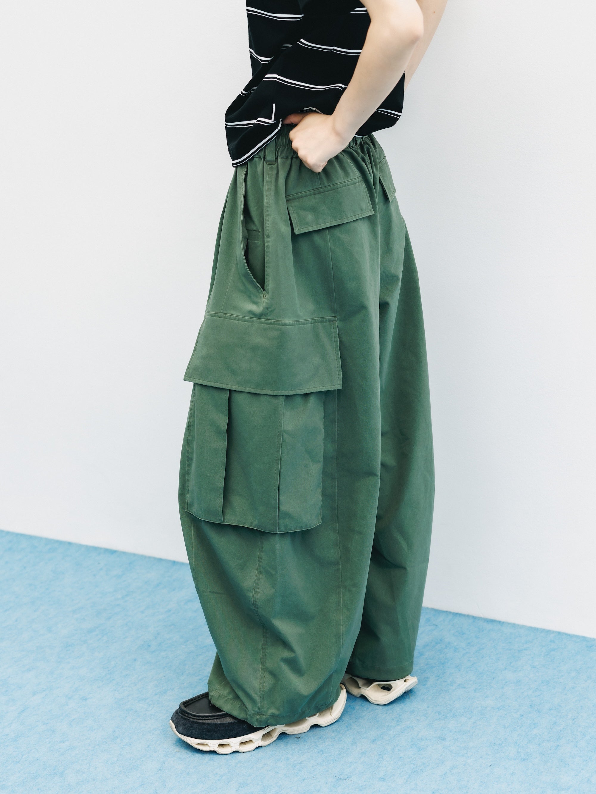 【5.20 WED 20:00- IN STOCK】VINTAGE EFFECT COOLDOTS® CITY MEGA POCKET BALLOON CARGO PANTS(OLIVE)