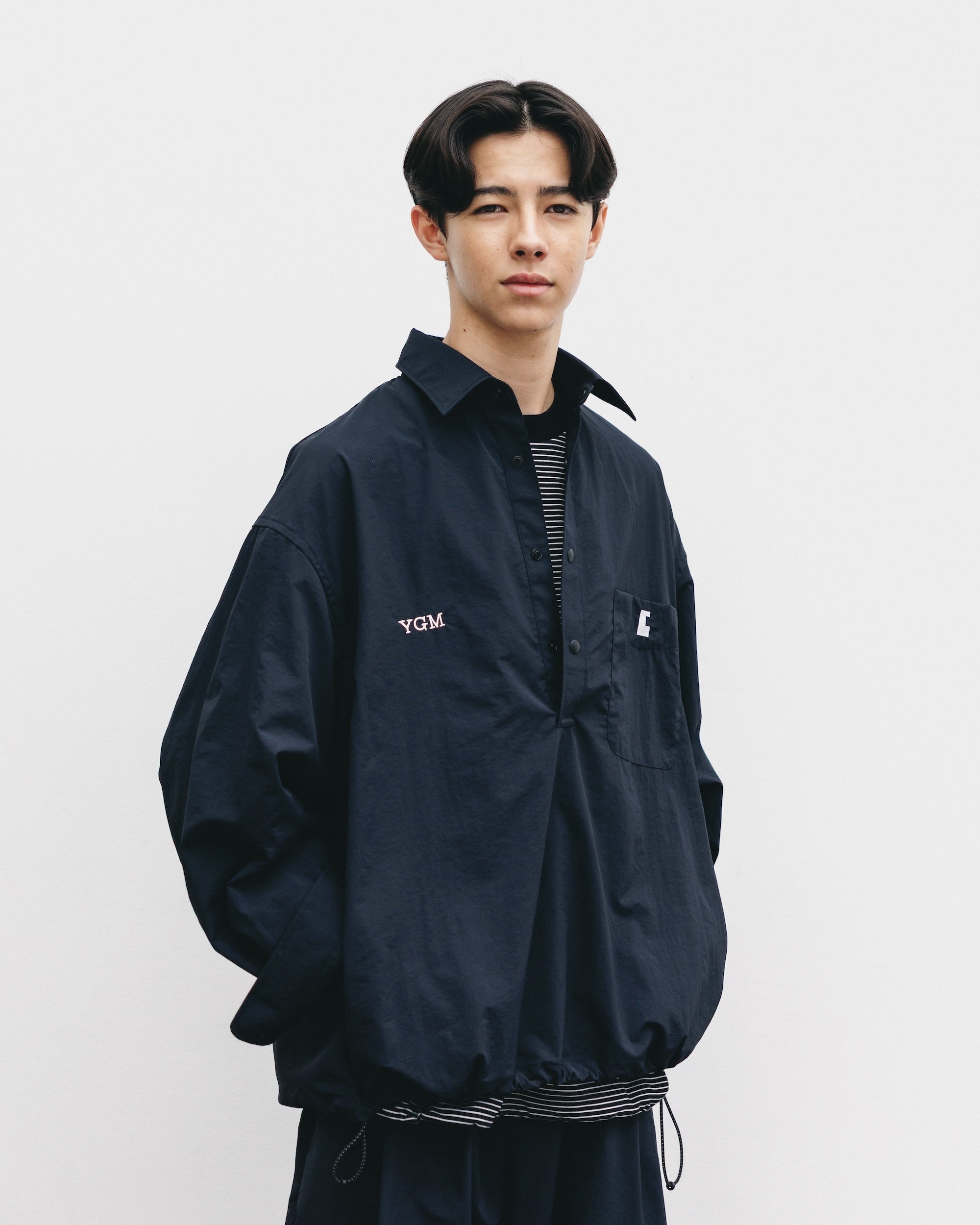 【10.15 WED 20:00- IN STOCK】WATER REPELLENT NYLON CITY UNIFORM L/S PULLOVER SHIRT FOR YGM (BLACK×WHITE)