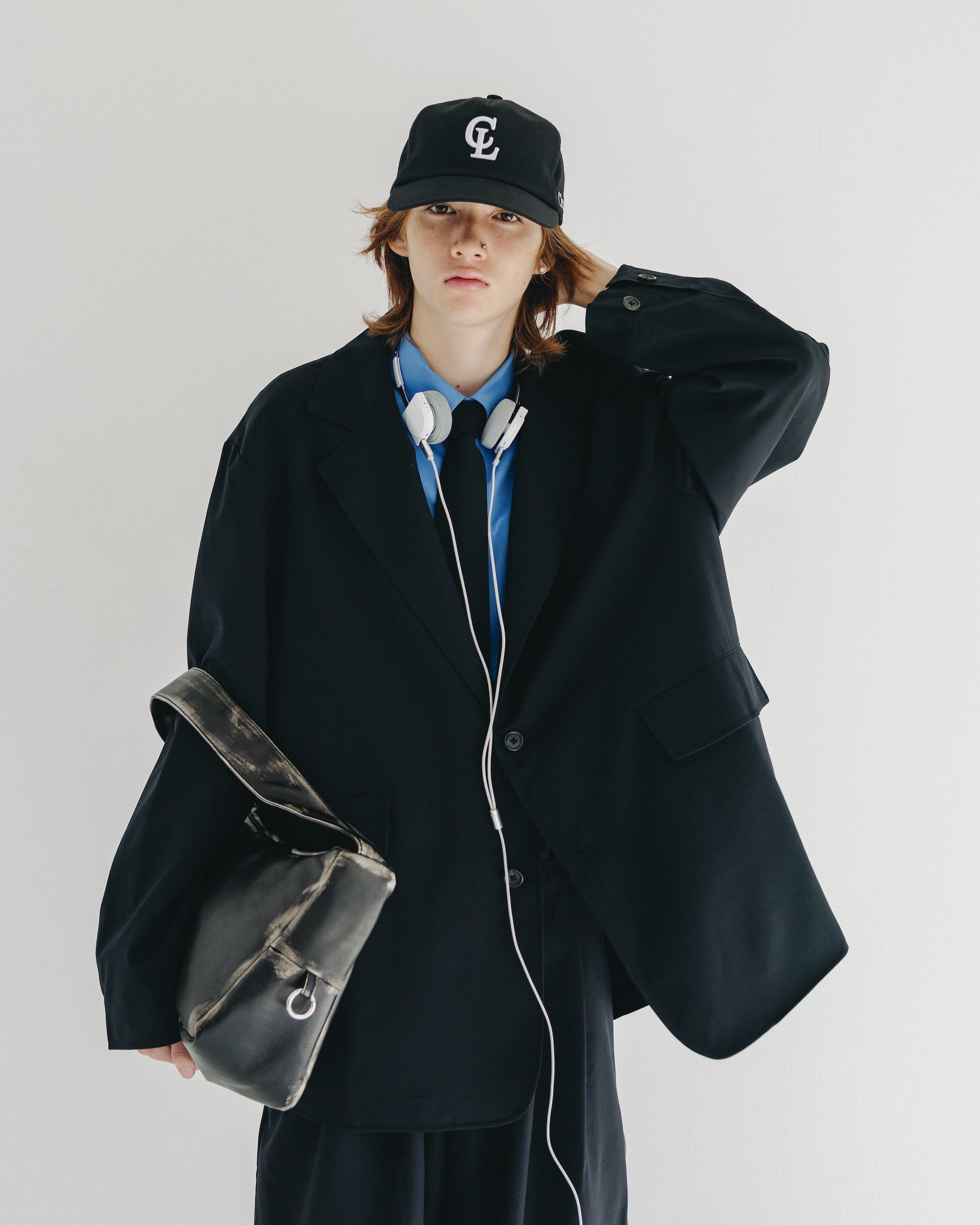 【9.6 SAT 20:00- IN STOCK】WOOL GABARDINE CITY UNIFORM TAILORED JACKET (BLACK)