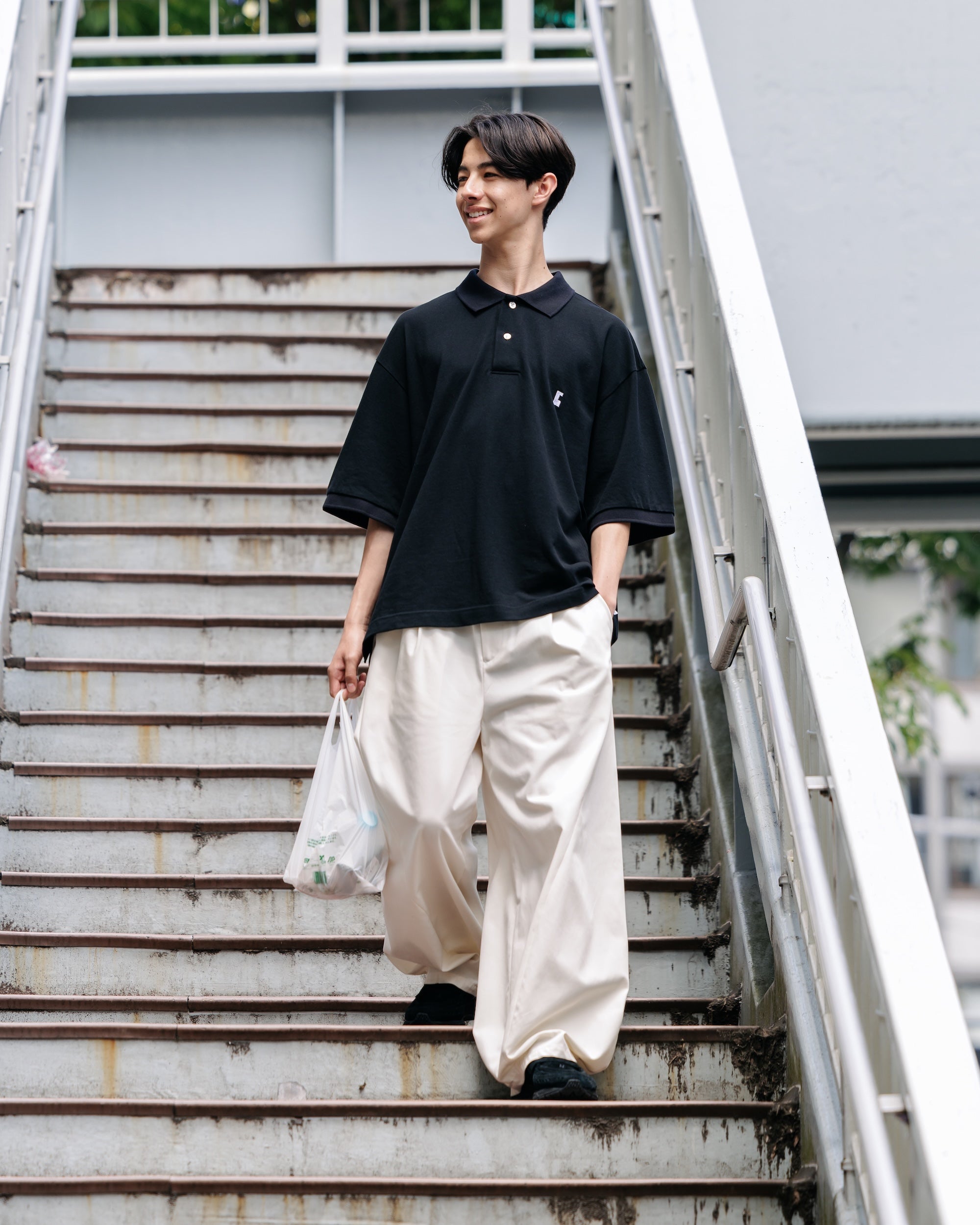 【5.17 SAT 20:00- IN STOCK】MASSIVE TWISTED PANTS (IVORY)