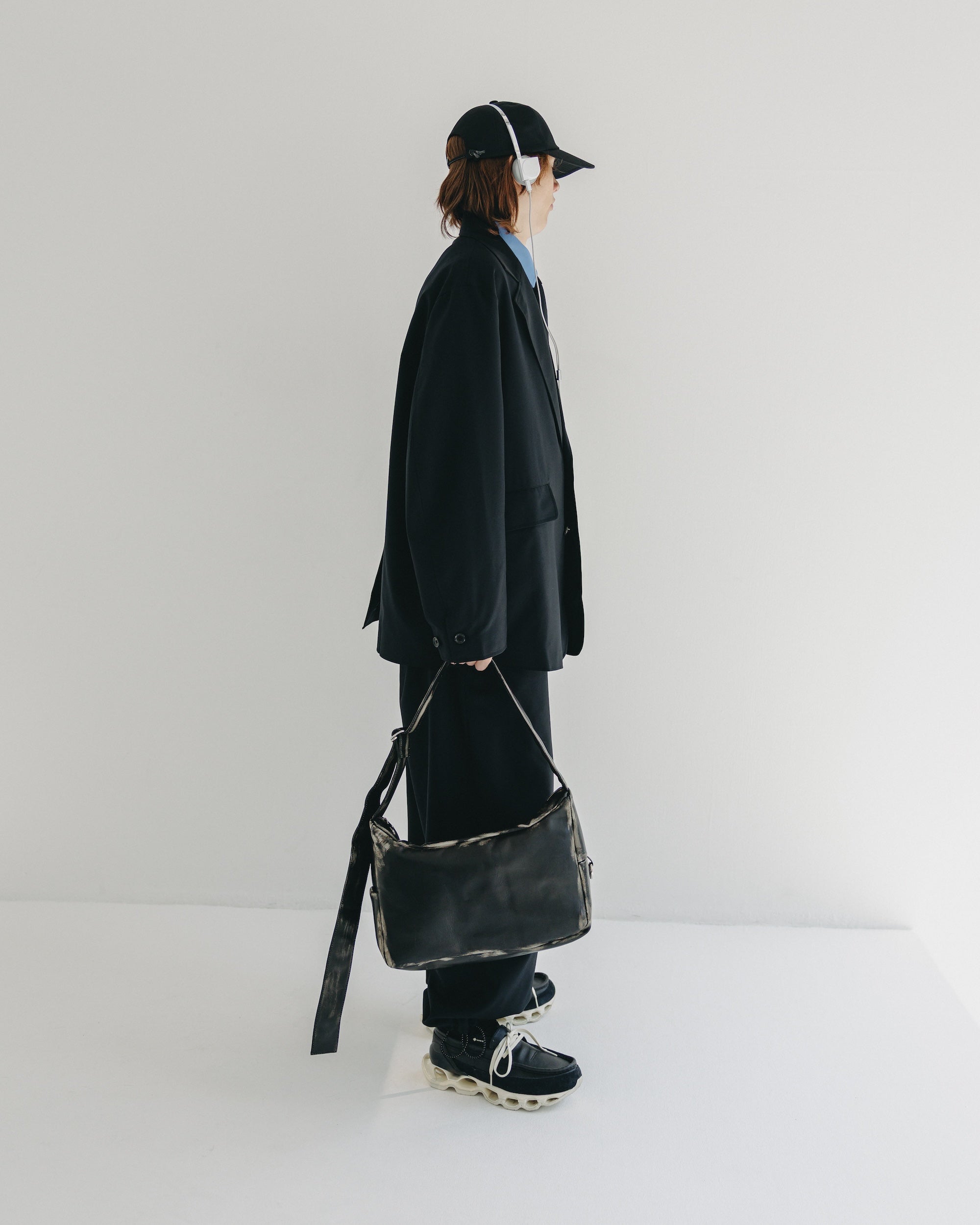 【10.4 SAT 20:00- IN STOCK】VINTAGE LEATHER HOLIDAY BAG (BLACK)