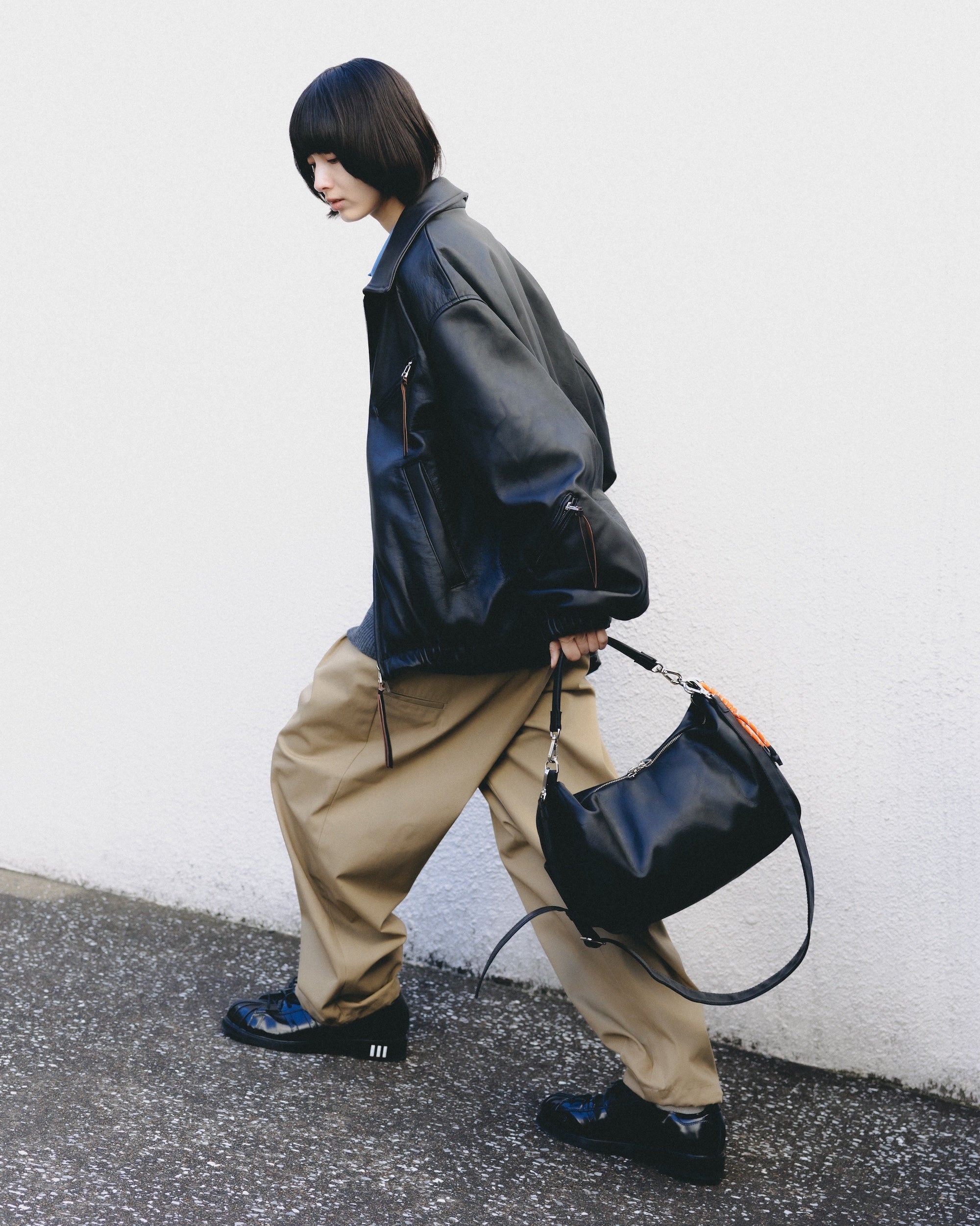 LEATHER DAYOFF BAG (BLACK) LEATHER DAYOFF BAG (BLACK)
