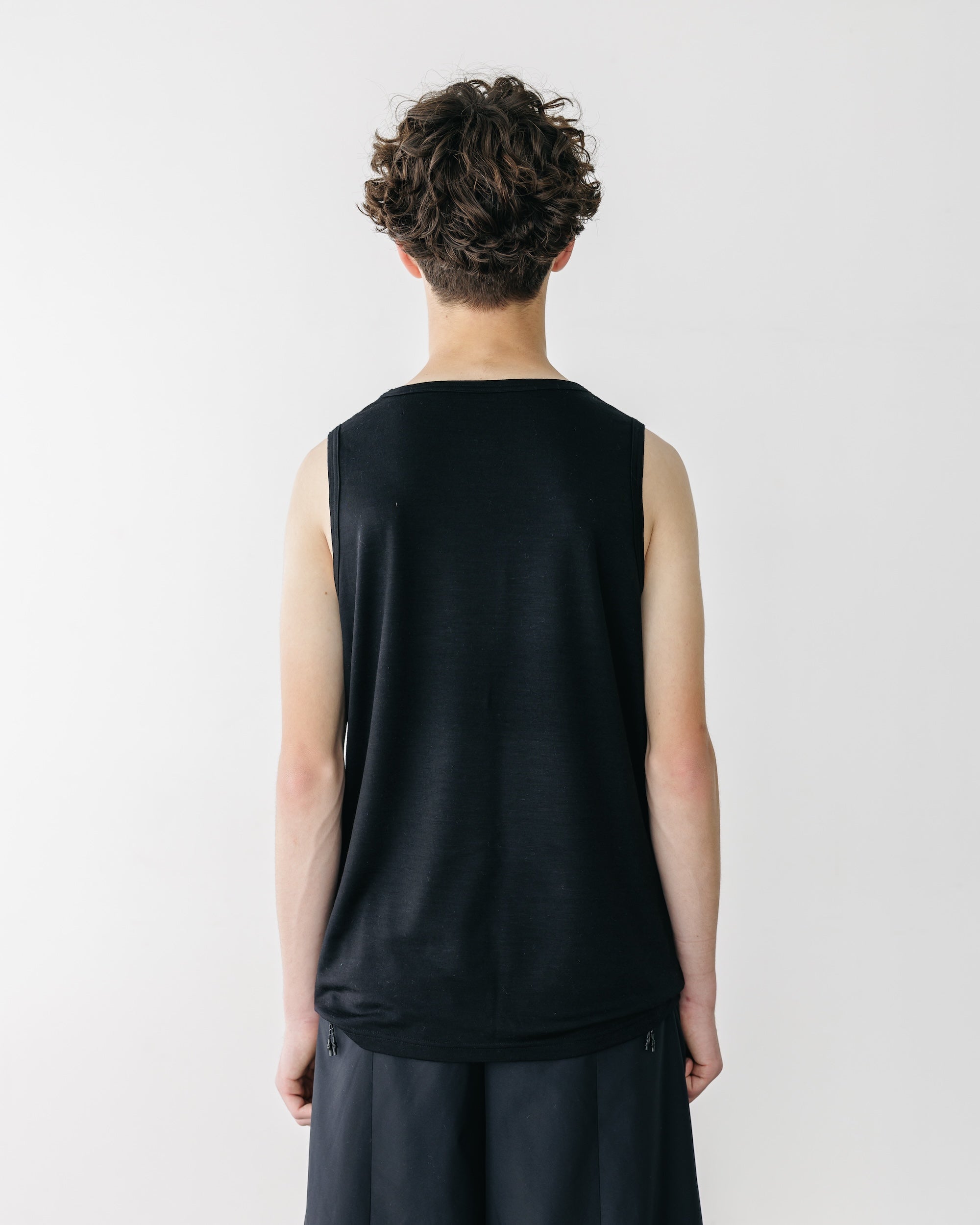 WASHABLE WOOL TANK TOP (BLACK)
