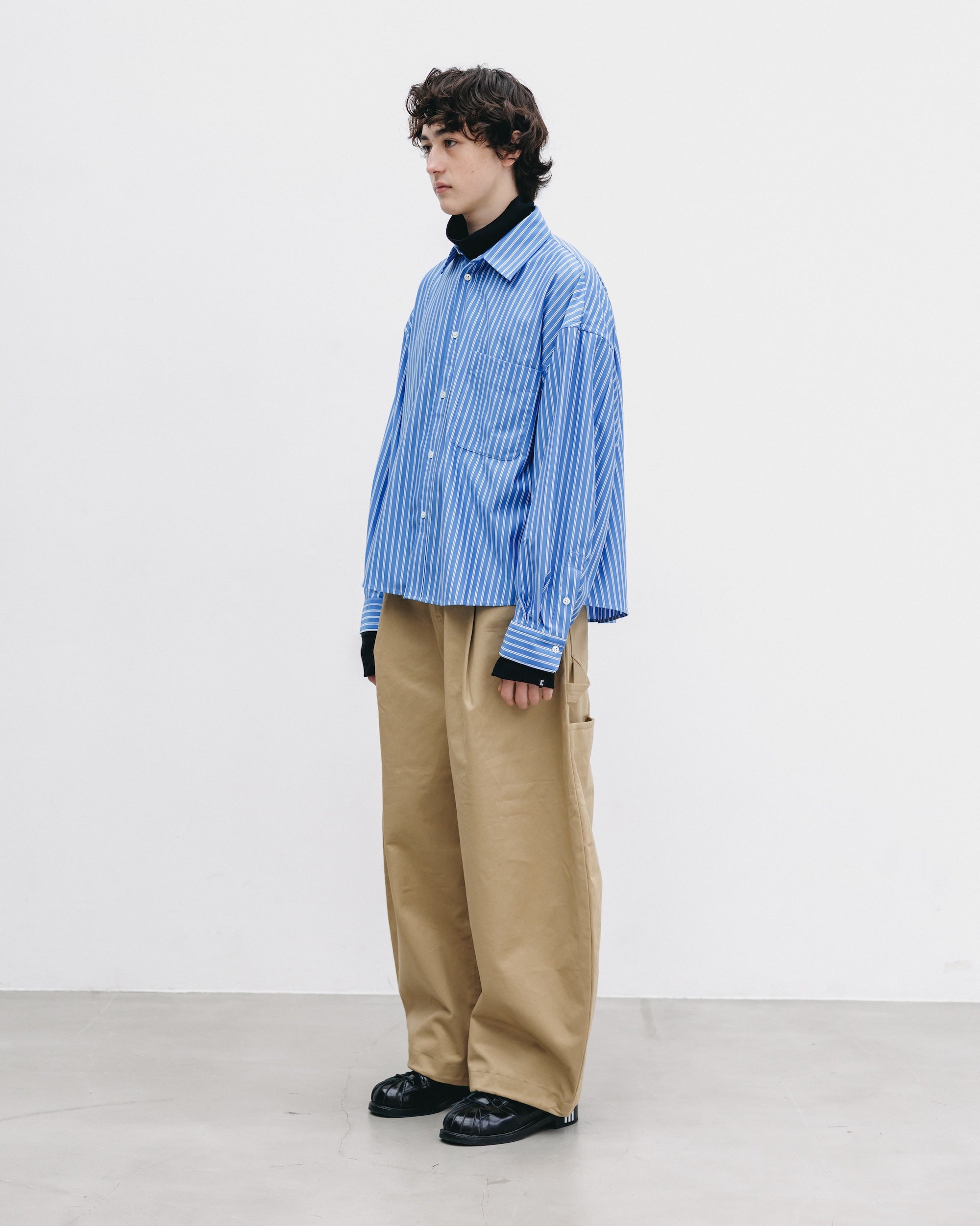 【12.6 SAT 20:00- IN STOCK】46G KNIT CROPPED LENGTH EVERYDAY L/S SHIRT (SAX BLUE STRIPE)
