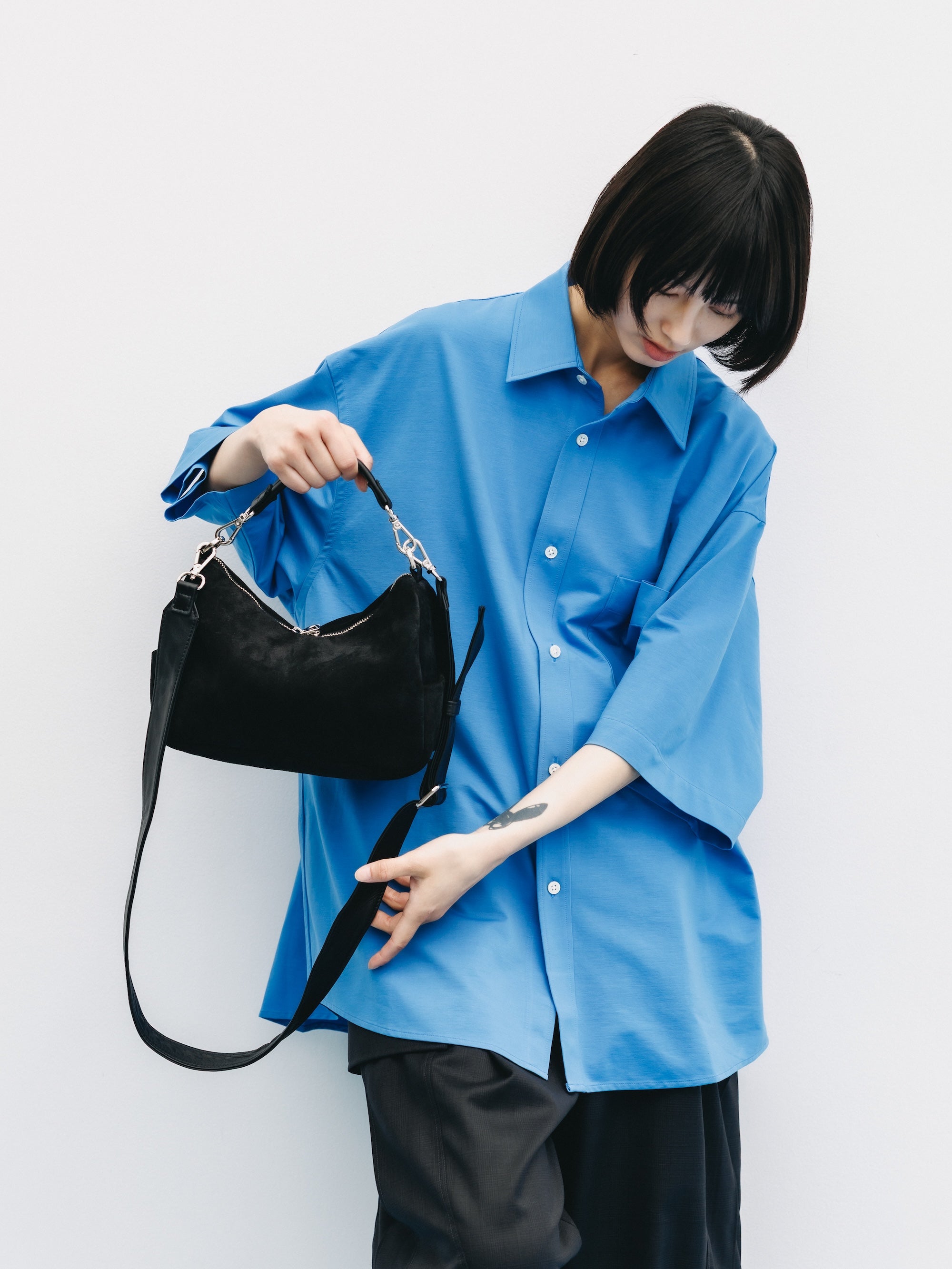 【8.5 WED 20:00- IN STOCK】46G KNIT EVERYDAY S/S SHIRT (SAX BLUE)
