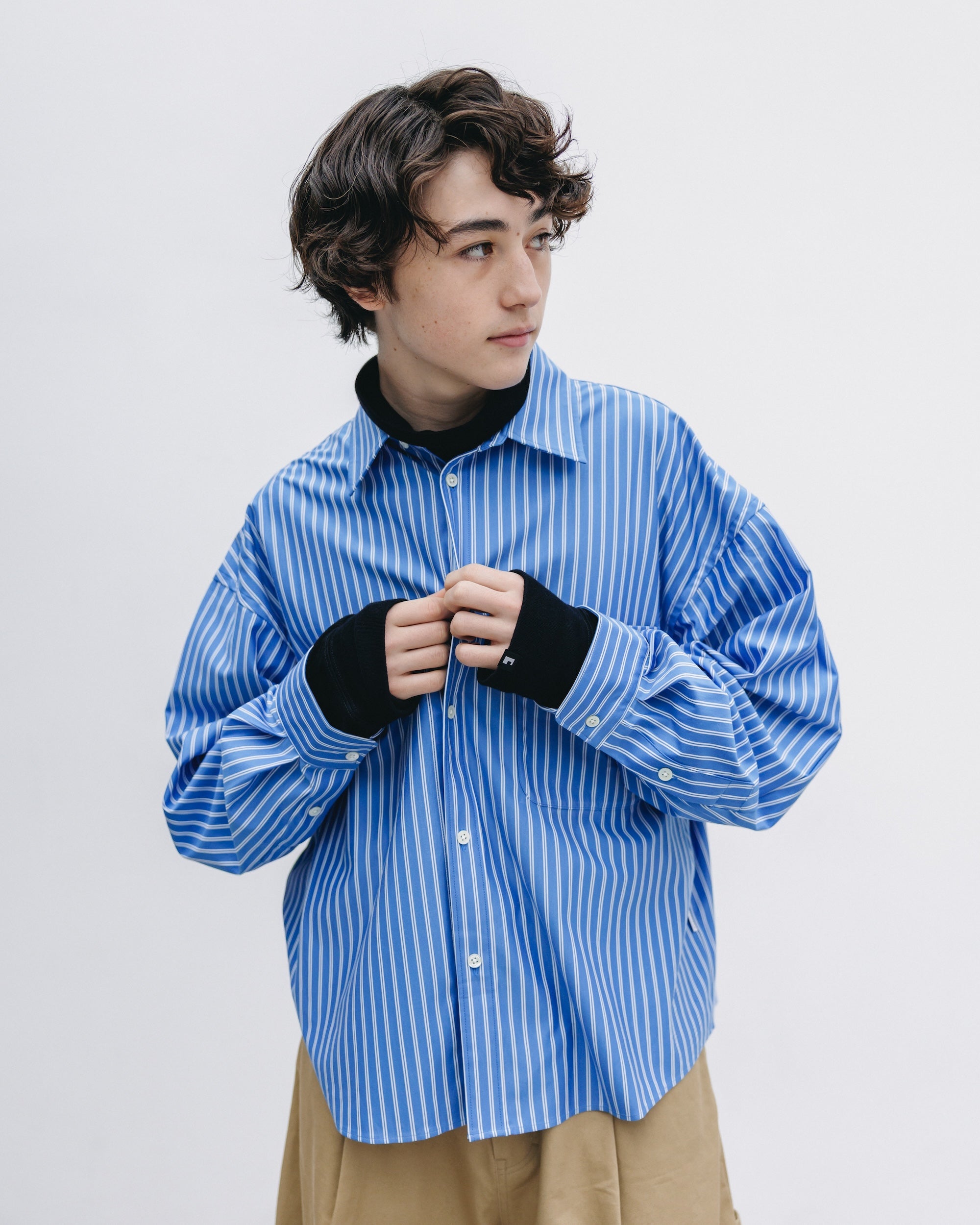【12.6 SAT 20:00- IN STOCK】46G KNIT CROPPED LENGTH EVERYDAY L/S SHIRT (SAX BLUE STRIPE)