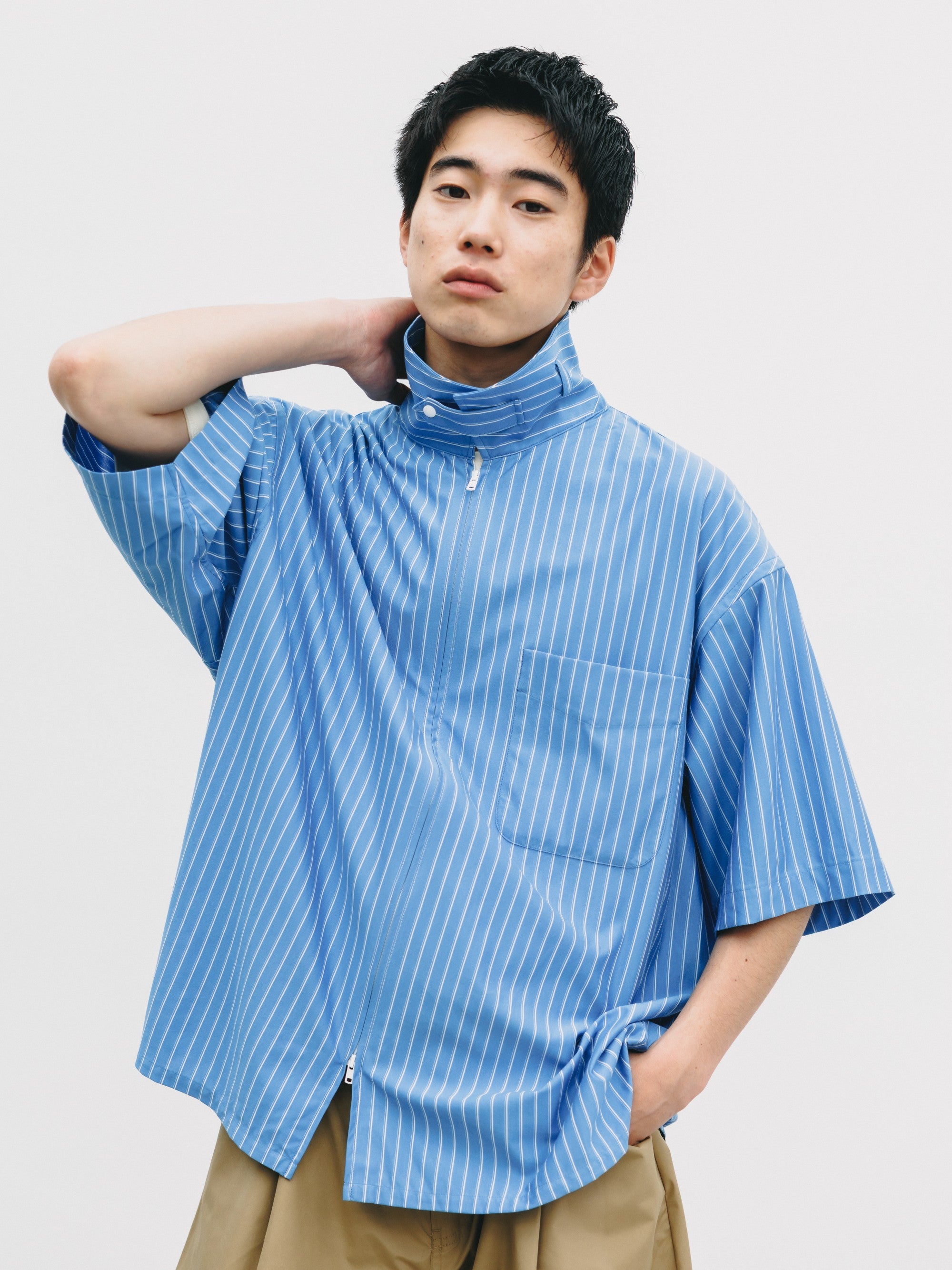 【6.27 SAT 20:00- IN STOCK】THICK/THIN STRIPE 46G KNIT EVERYDAY ZIP UP S/S SHIRT (SAX BLUE STRIPE)