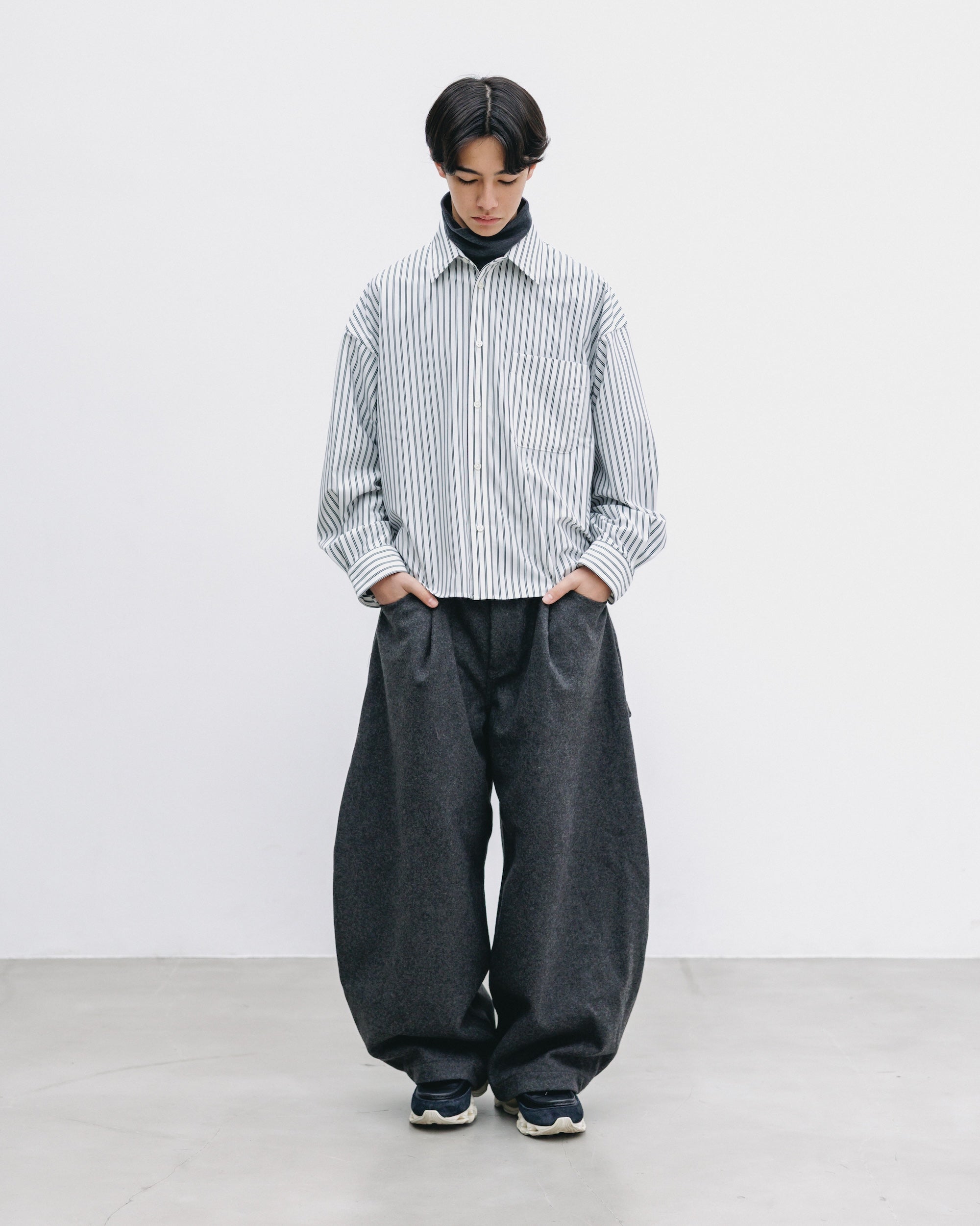 【12.6 SAT 20:00- IN STOCK】46G KNIT CROPPED LENGTH EVERYDAY L/S SHIRT (WHITE STRIPE)