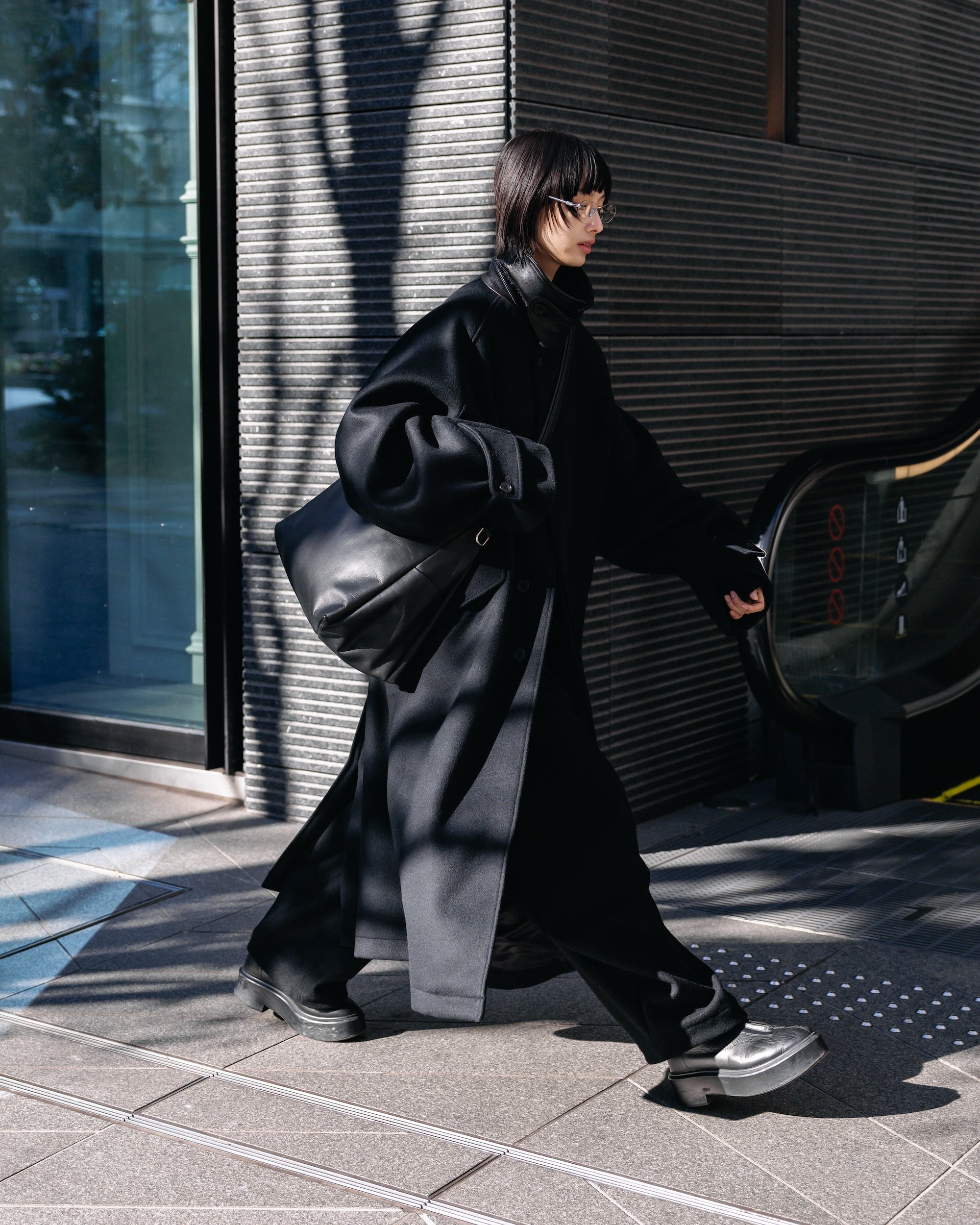 【12.17 WED 20:00- IN STOCK】LEATHER NOMAD BAG