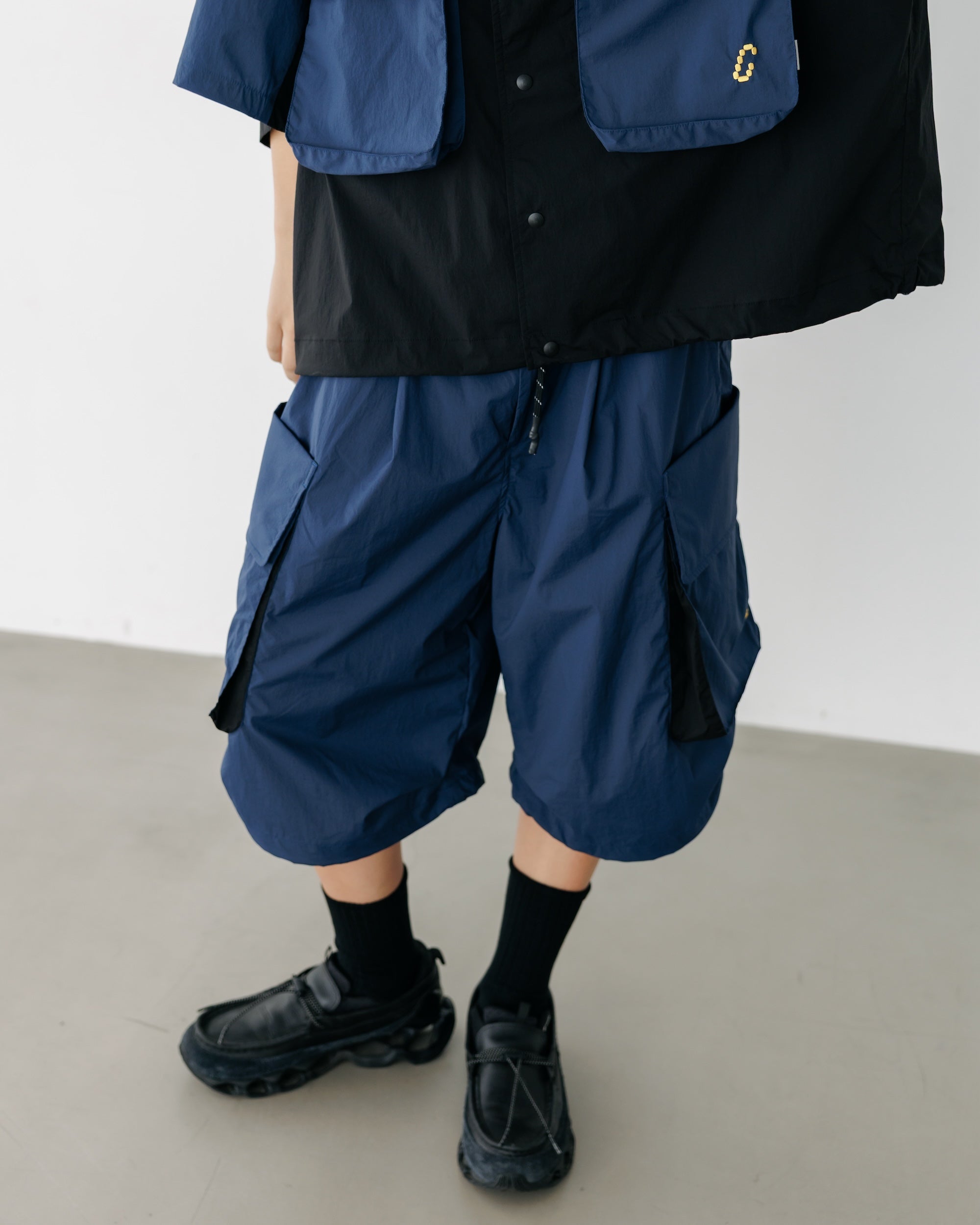 CRISPY NYLON CITY UNIFORM MILITARY HALF PANTS (NAVY×BLACK)
