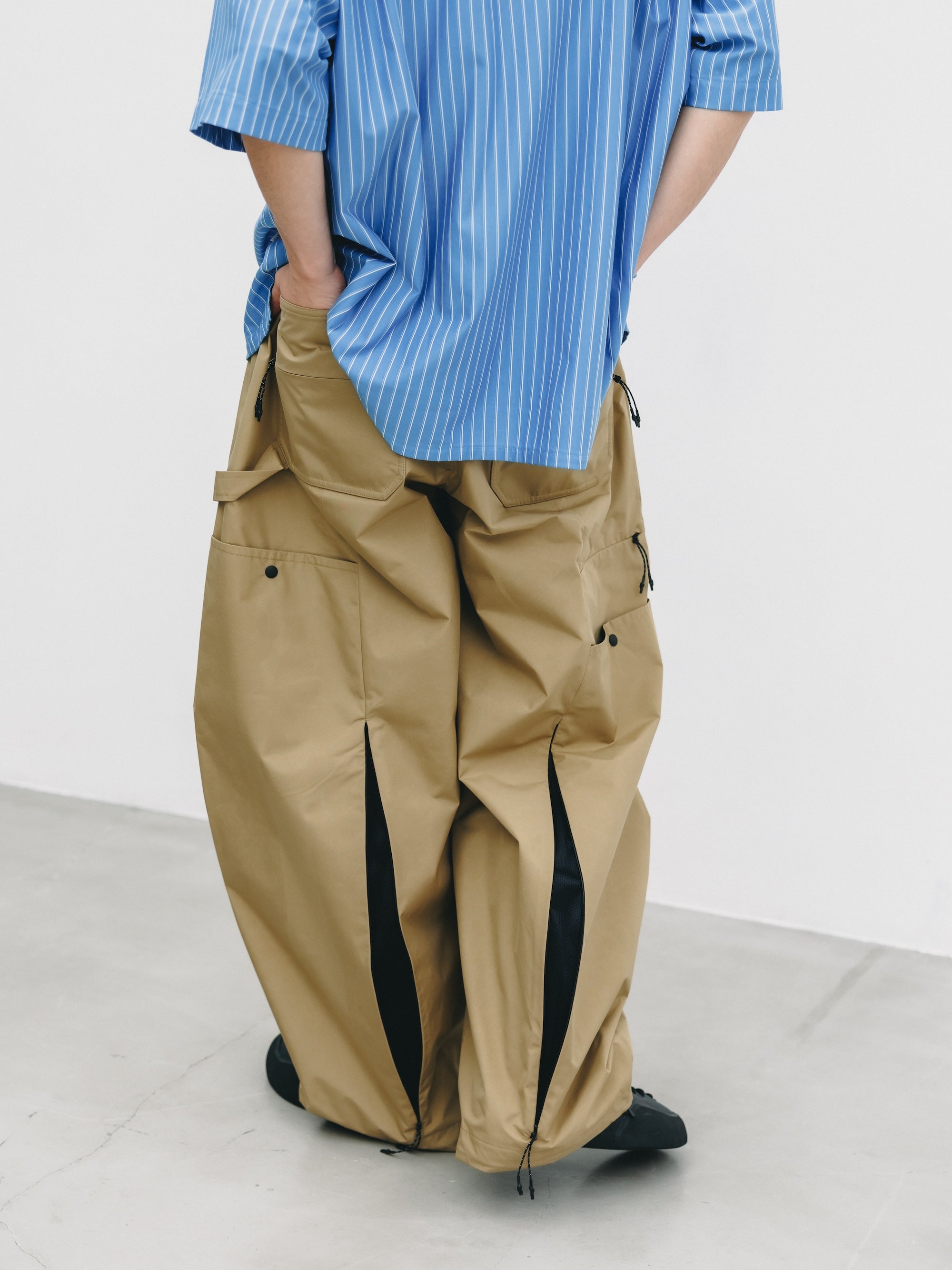 【6.10 WED 20:00- IN STOCK】+phenix WINDSTOPPER® by GORE-TEX LABS CITY MASSIVE UTILITY PANTS (CAMEL BEIGE)
