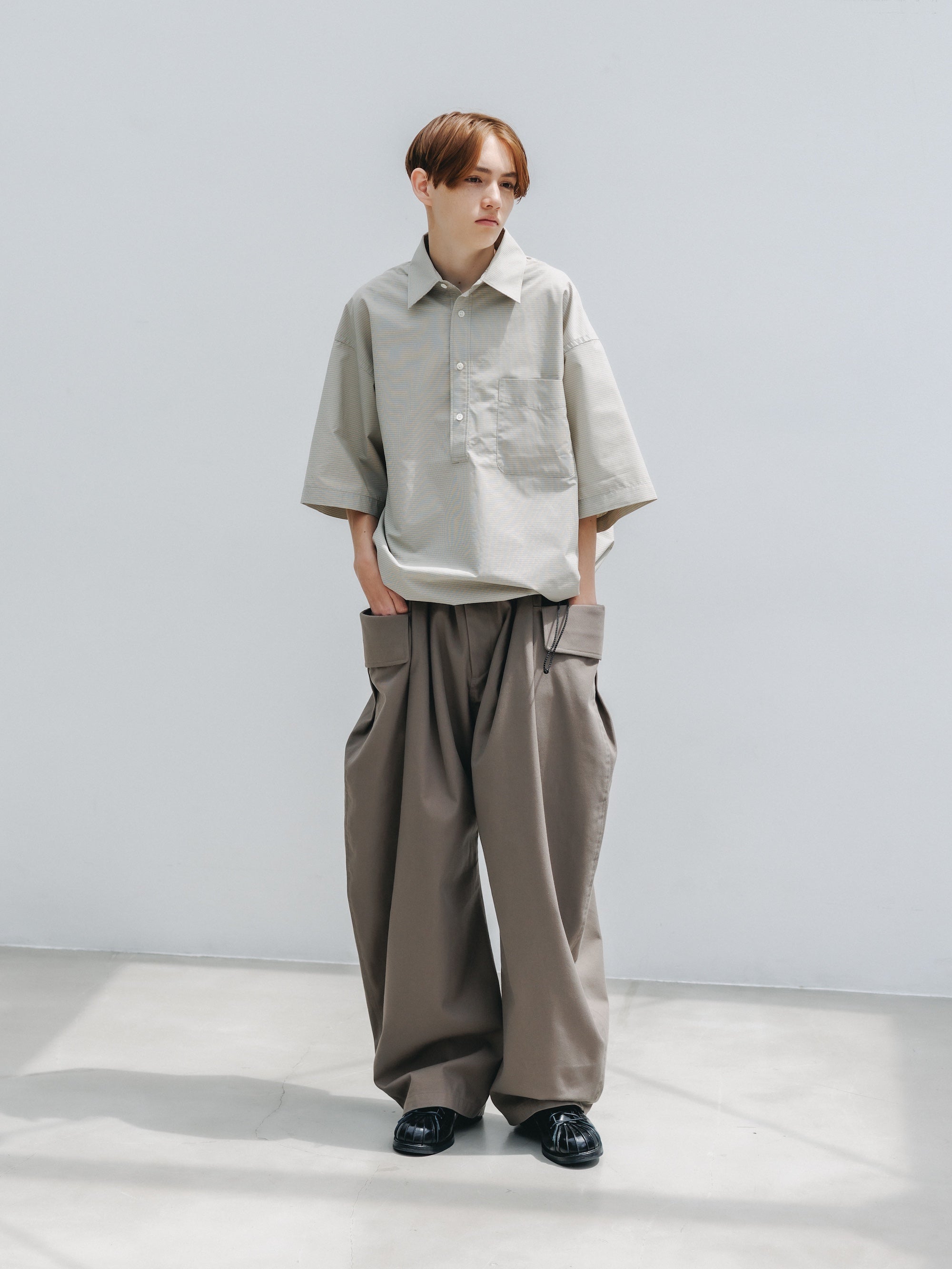 【4.25 SAT 20:00- IN STOCK】SIDE FLAP CURVE PANTS (MOCHA)