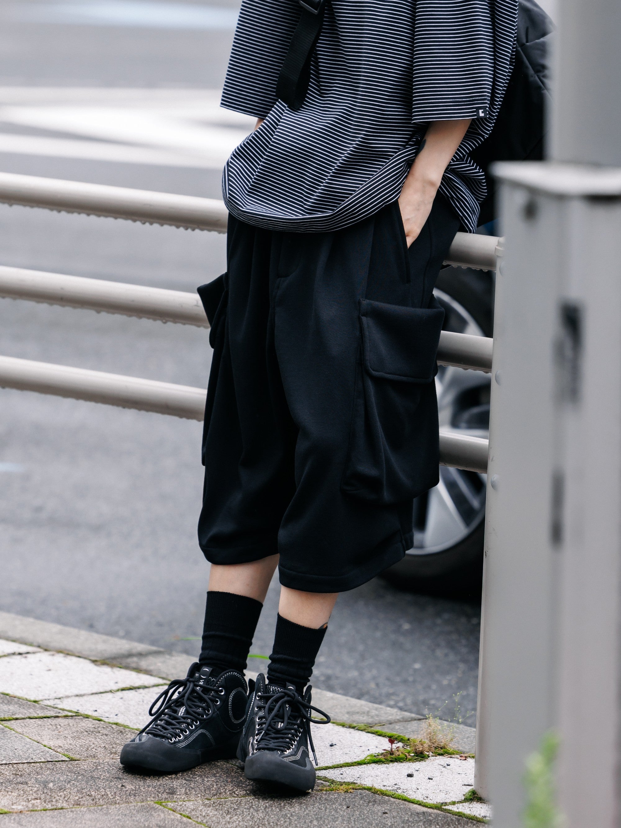 【7.15 WED 20:00- IN STOCK】CITY MILITARY SWEAT HALF PANTS 001 (BLACK)