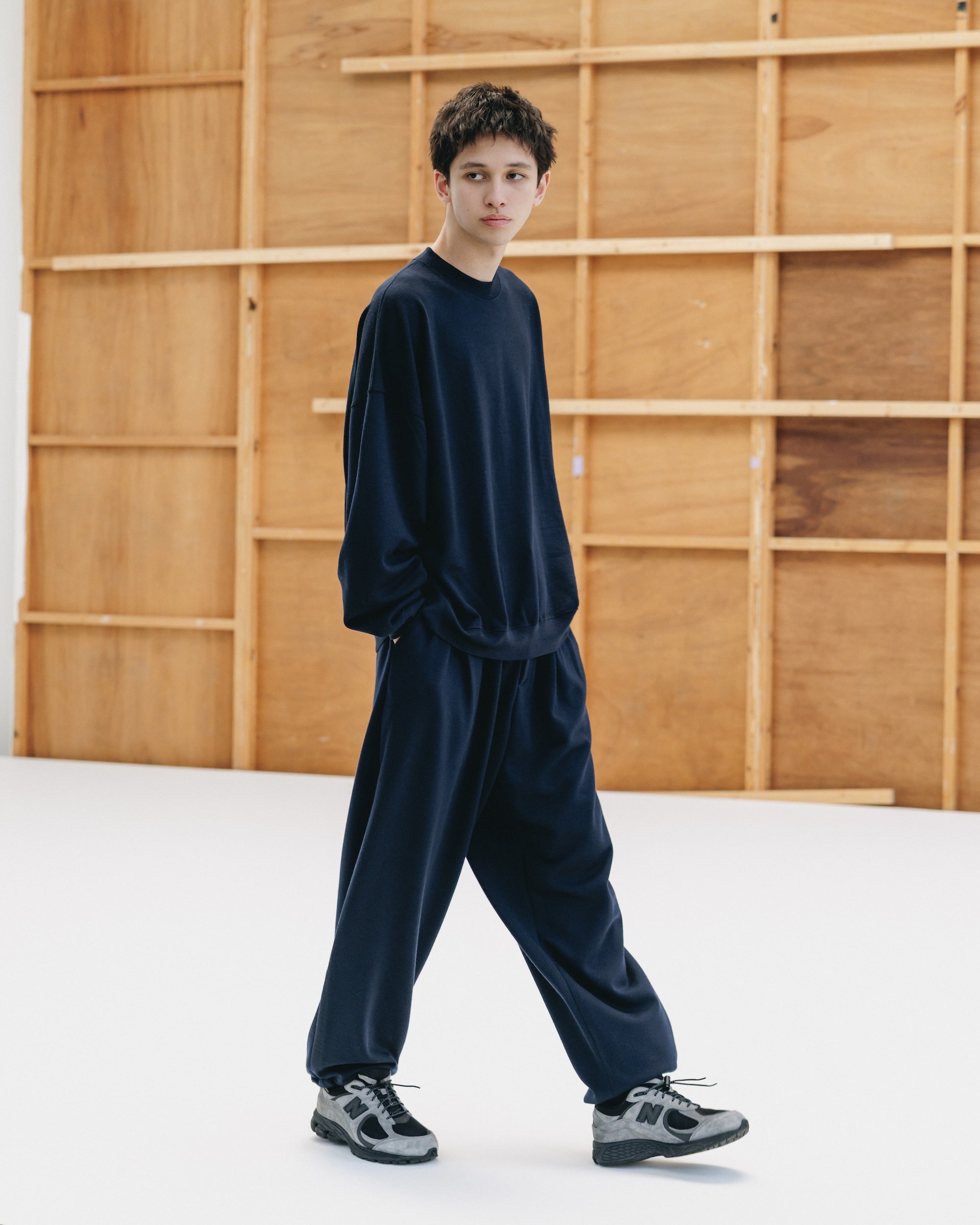WOOL SWEAT WIDE TAPERED PANTS (NAVY)
