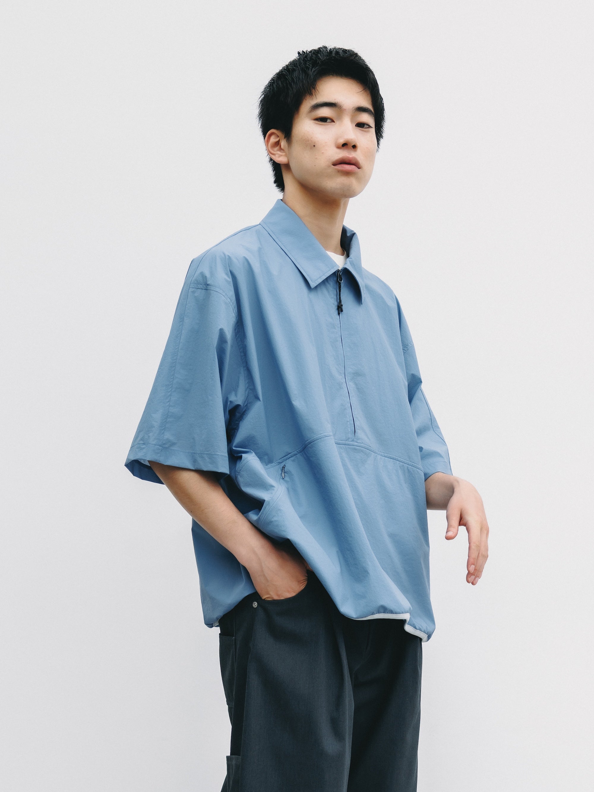 【6.20 SAT 20:00- IN STOCK】HALF ZIP TRAIL S/S SHIRT (SAX BLUE)