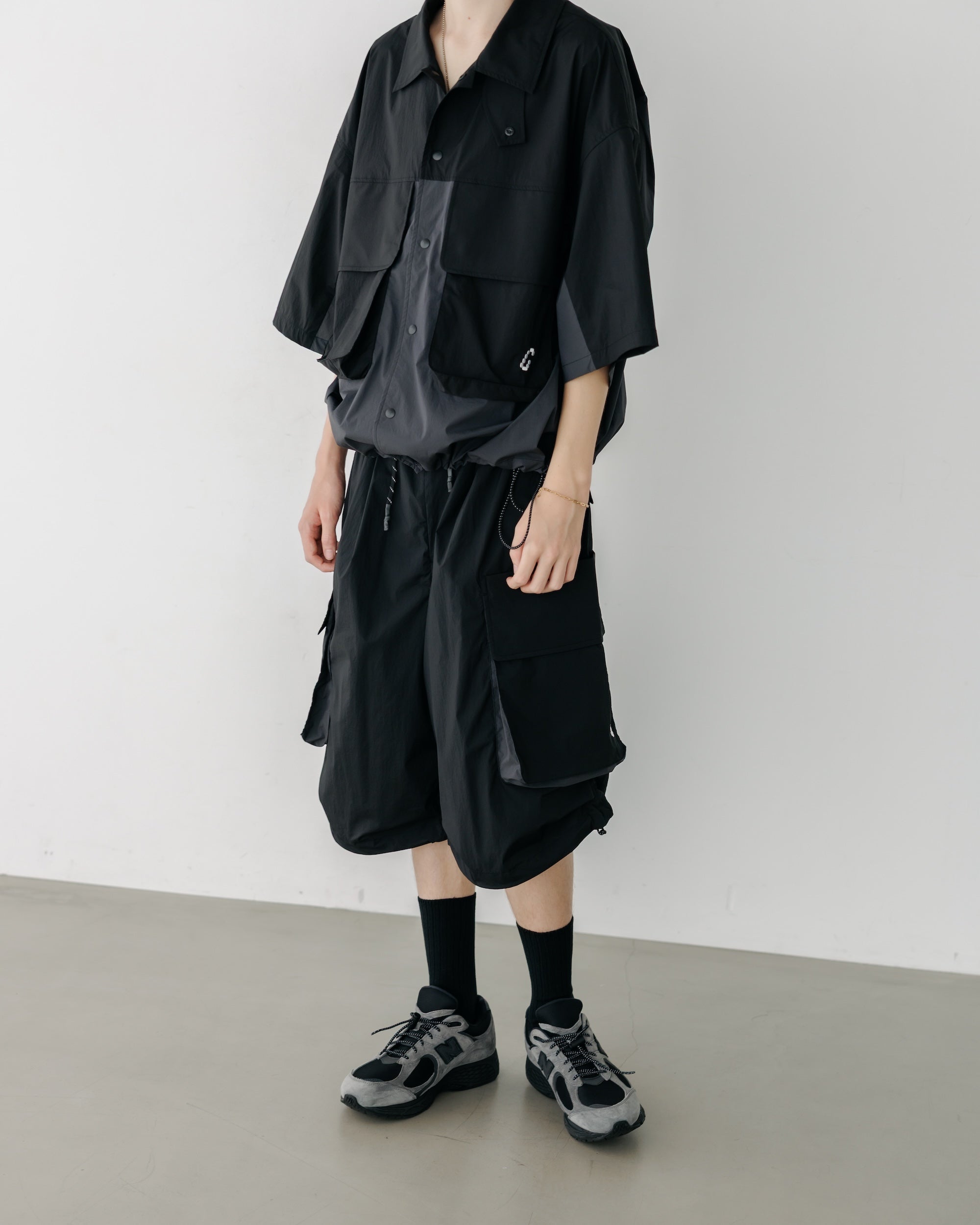 CRISPY NYLON CITY UNIFORM MILITARY HALF PANTS (BLACK×GRAY)