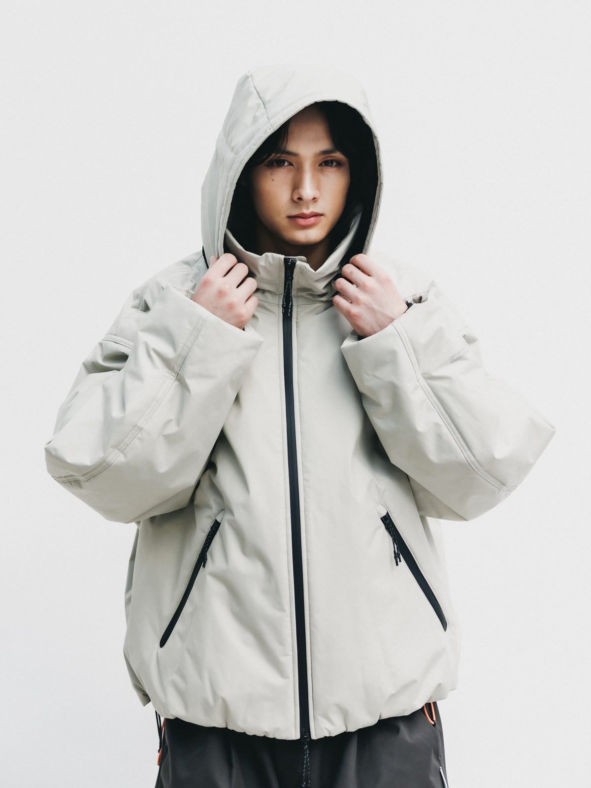 【10.28 WED 20:00- IN STOCK】 +phenix WINDSTOPPER® by GORE-TEX LABS CITY UTILITY INSULATED JACKET TYPE 1 (SOFT GREIGE)