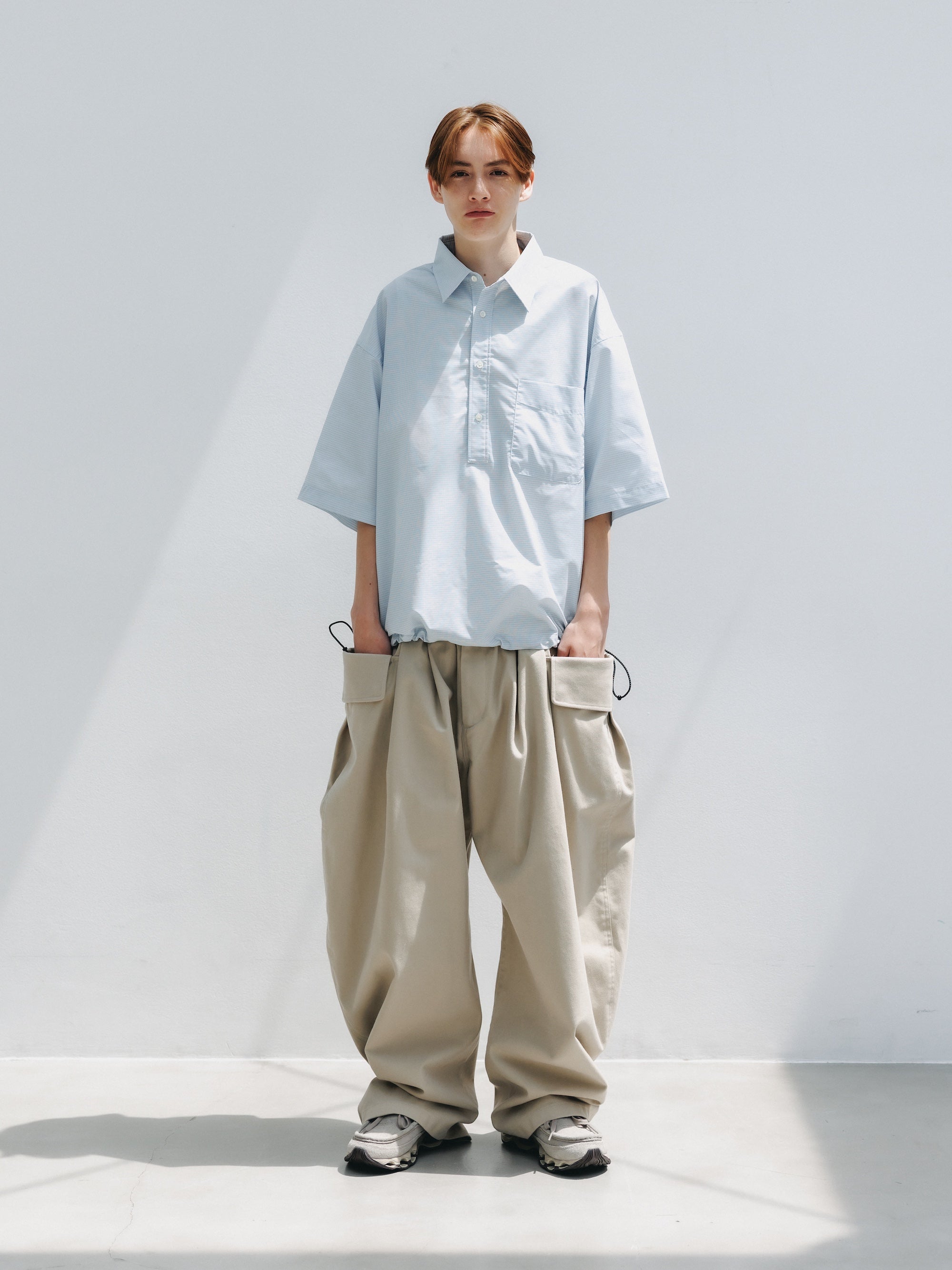 SIDE FLAP CURVE PANTS (BEIGE)
