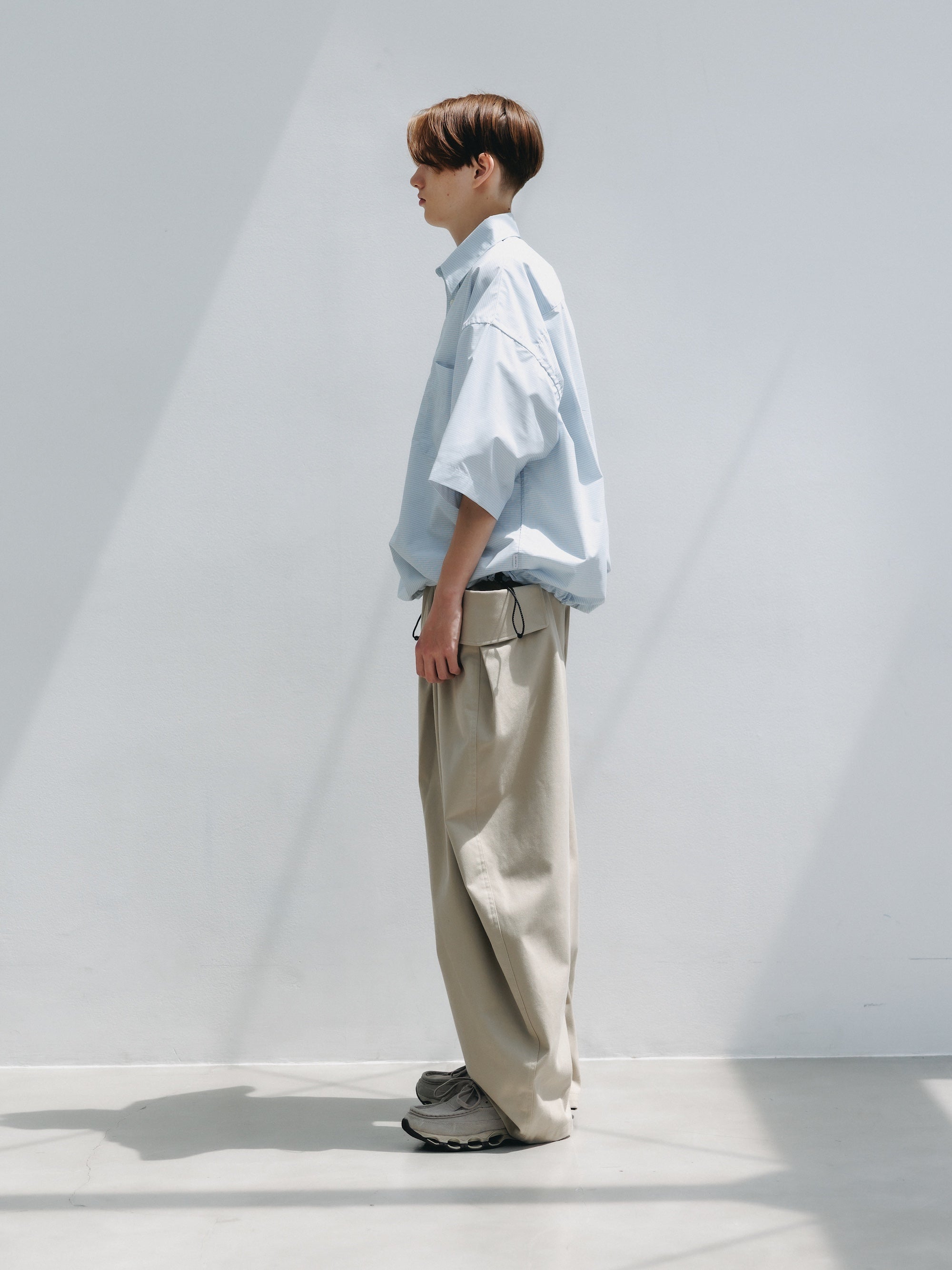 SIDE FLAP CURVE PANTS (BEIGE)