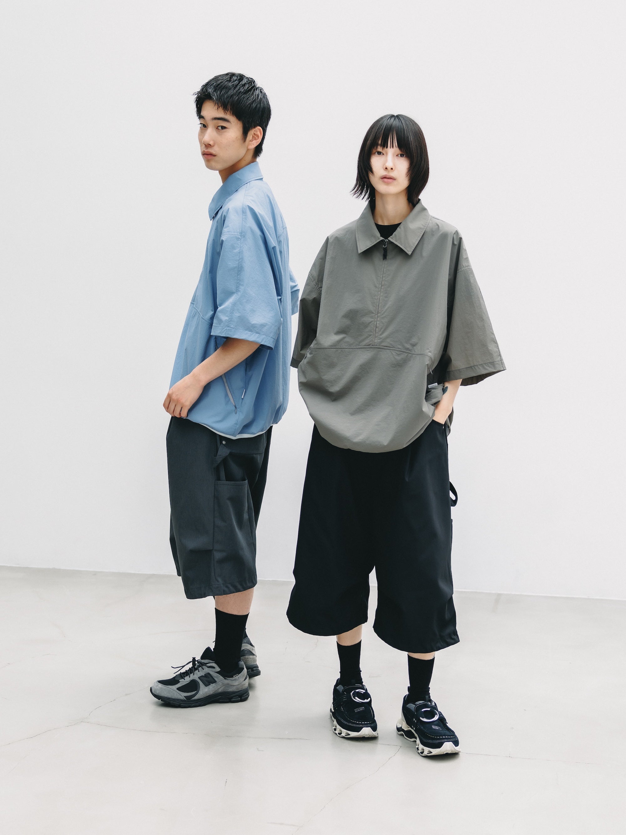【6.20 SAT 20:00- IN STOCK】HALF ZIP TRAIL S/S SHIRT (CARBON GRAY)