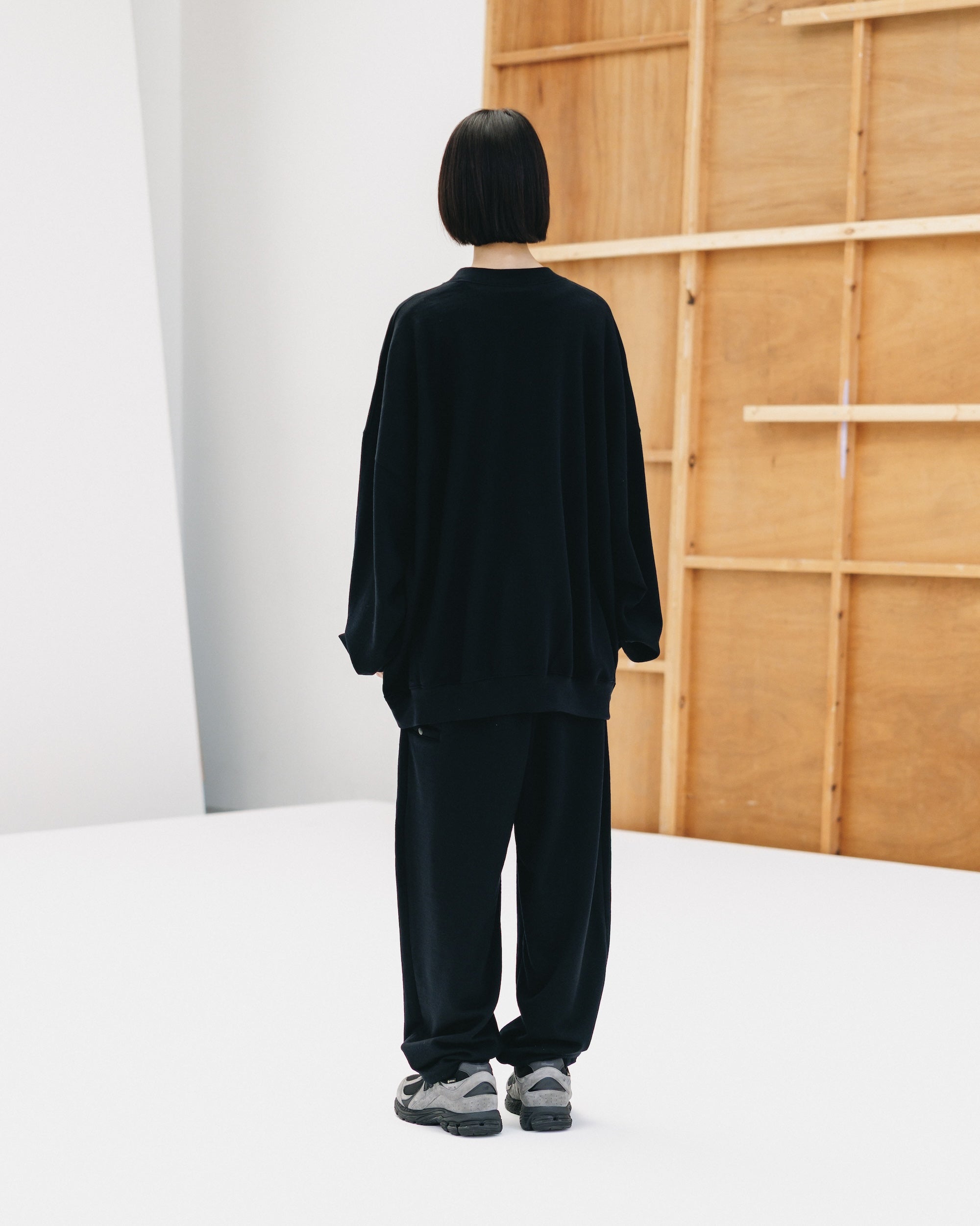 WOOL SWEAT WIDE TAPERED PANTS (BLACK)