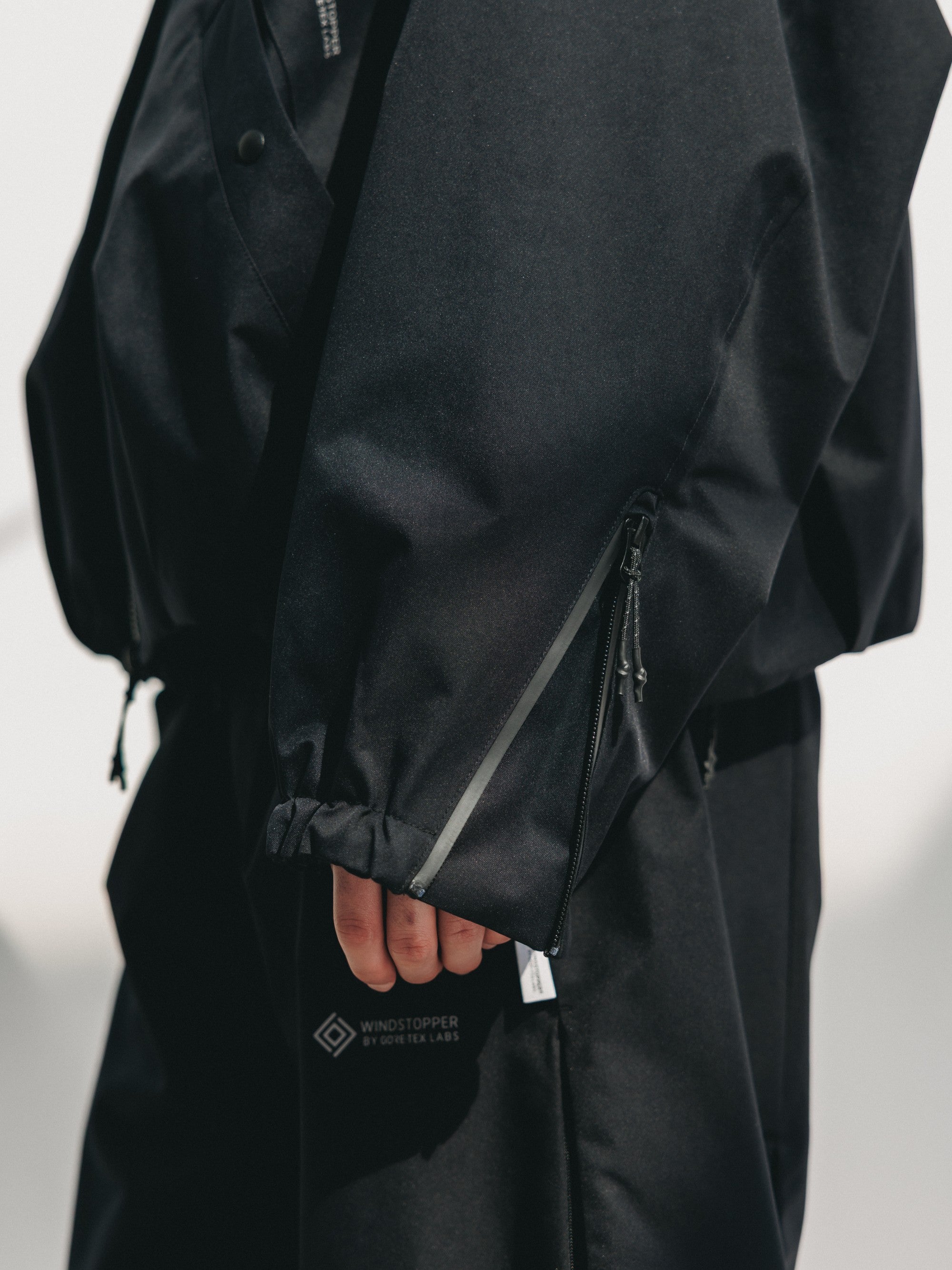 10.17 SAT 20:00- IN STOCK】 +phenix WINDSTOPPER® by GORE-TEX LABS TWIL