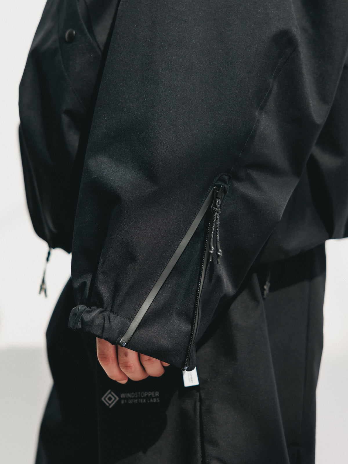 【10.17 SAT 20:00- IN STOCK】 +phenix WINDSTOPPER® by GORE-TEX LABS TWILL CITY STAND BALLOON UTILITY JACKET (BLACK)