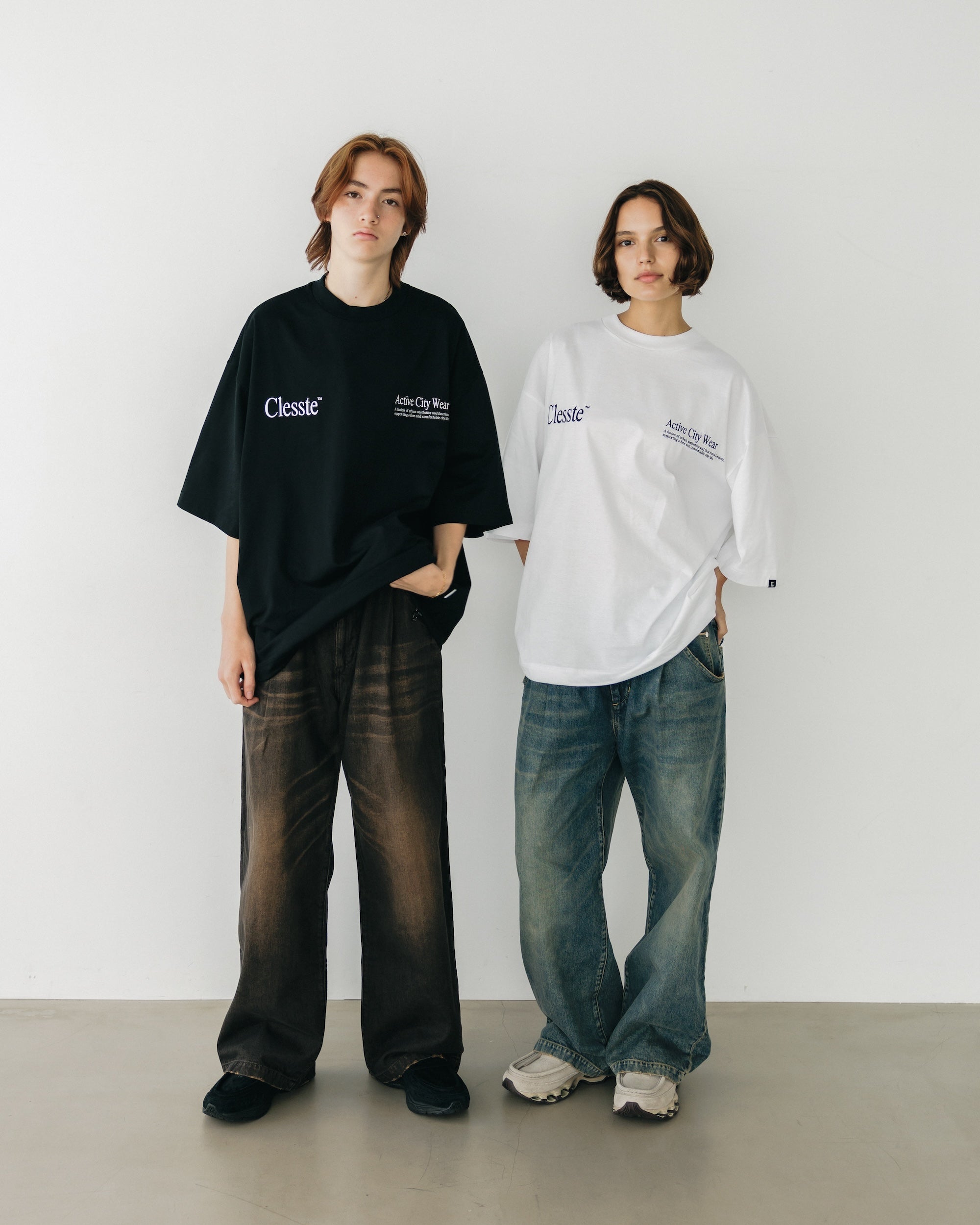 【8.23 SAT 20:00- IN STOCK】ENBROIDERY MASSIVE T-SHIRT WITH DRAWSTRINGS (BLACK)