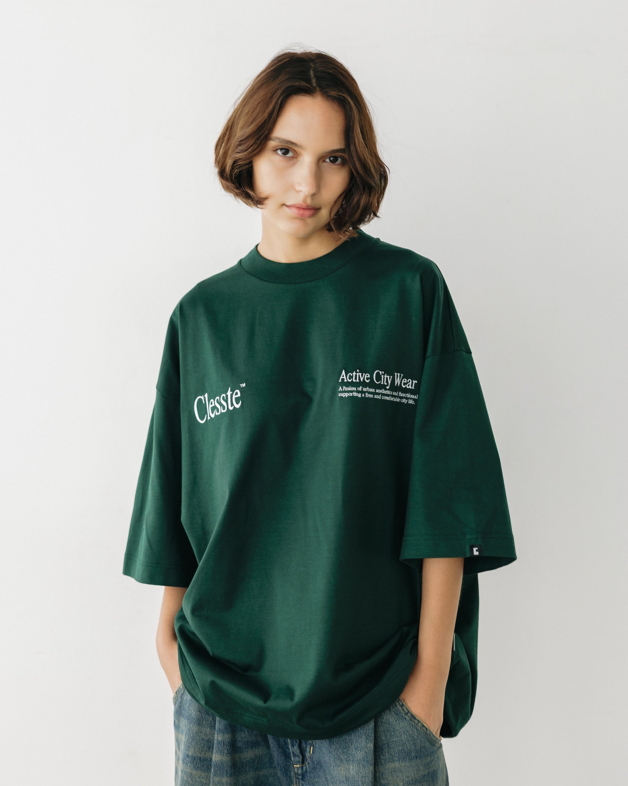 【8.23 SAT 20:00- IN STOCK】ENBROIDERY MASSIVE T-SHIRT WITH DRAWSTRINGS (GREEN)