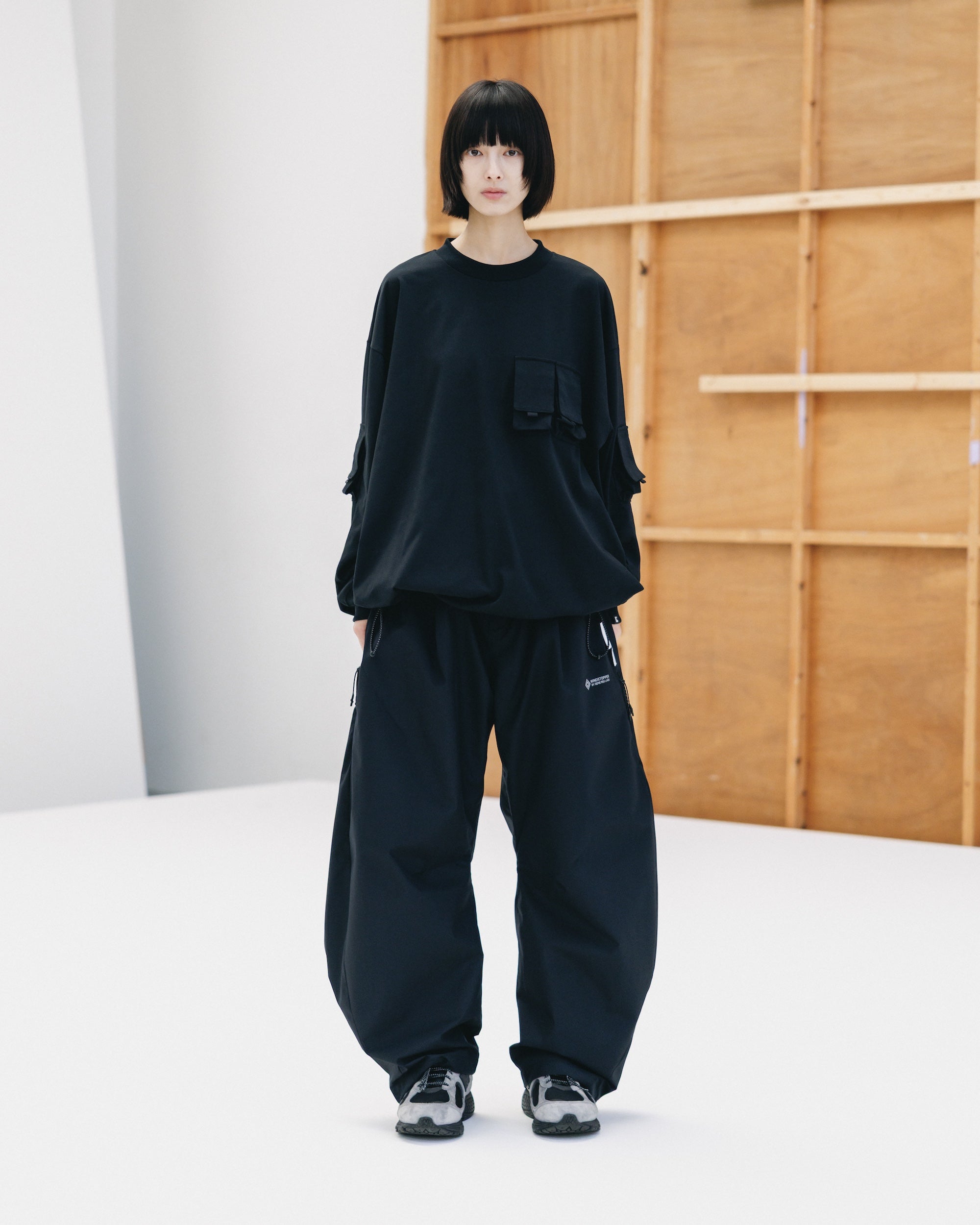 MULTI POCKET  L/S T-SHIRT (BLACK)