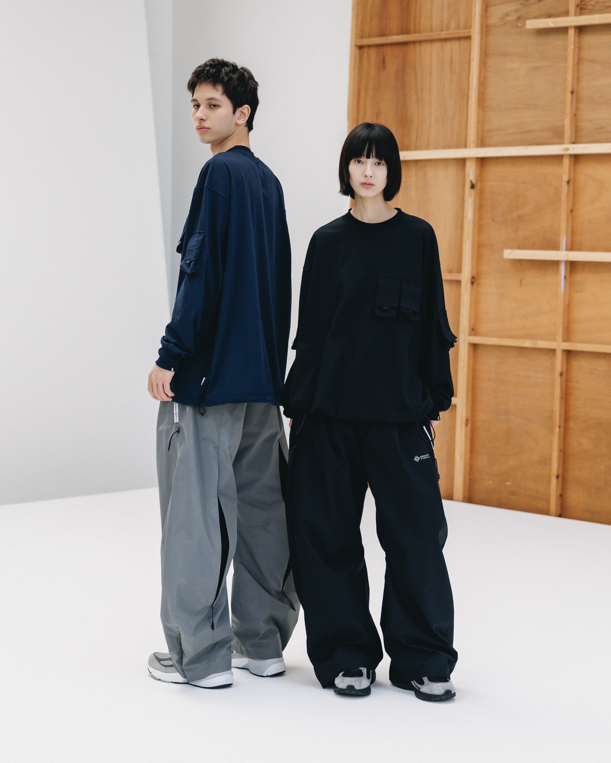 MULTI POCKET  L/S T-SHIRT (BLACK)