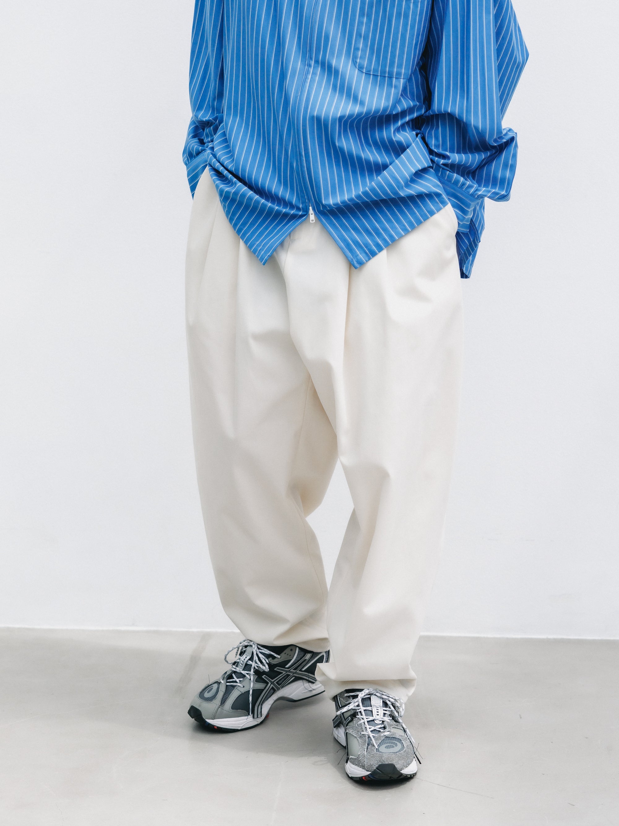 【4.29 WED 20:00- IN STOCK】T/C GABARDINE CITY UNIFORM WIDE TAPERED PANTS (IVORY)