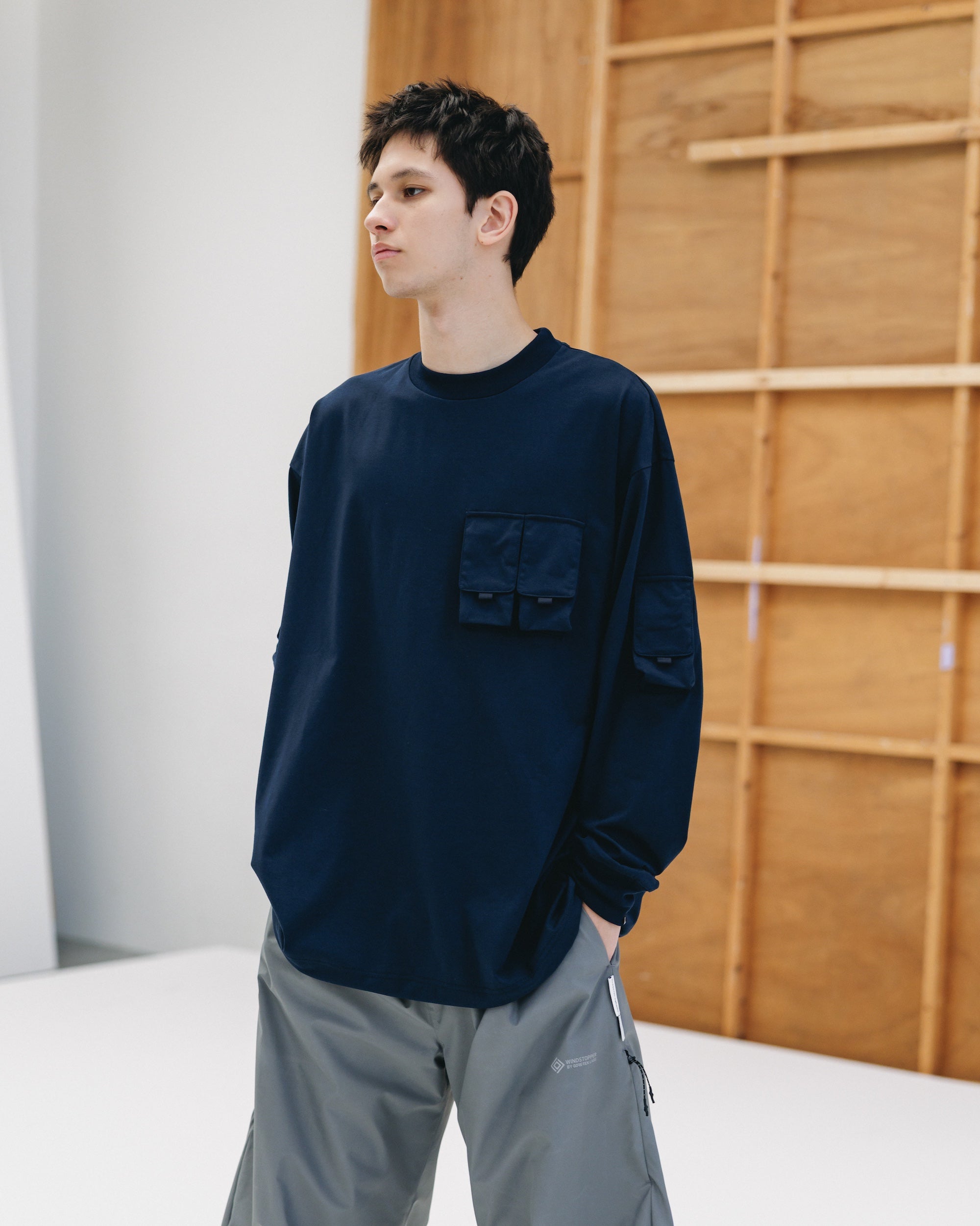 1.31 SAT 20:00- IN STOCK】MULTI POCKET L/S T-SHIRT (NAVY)