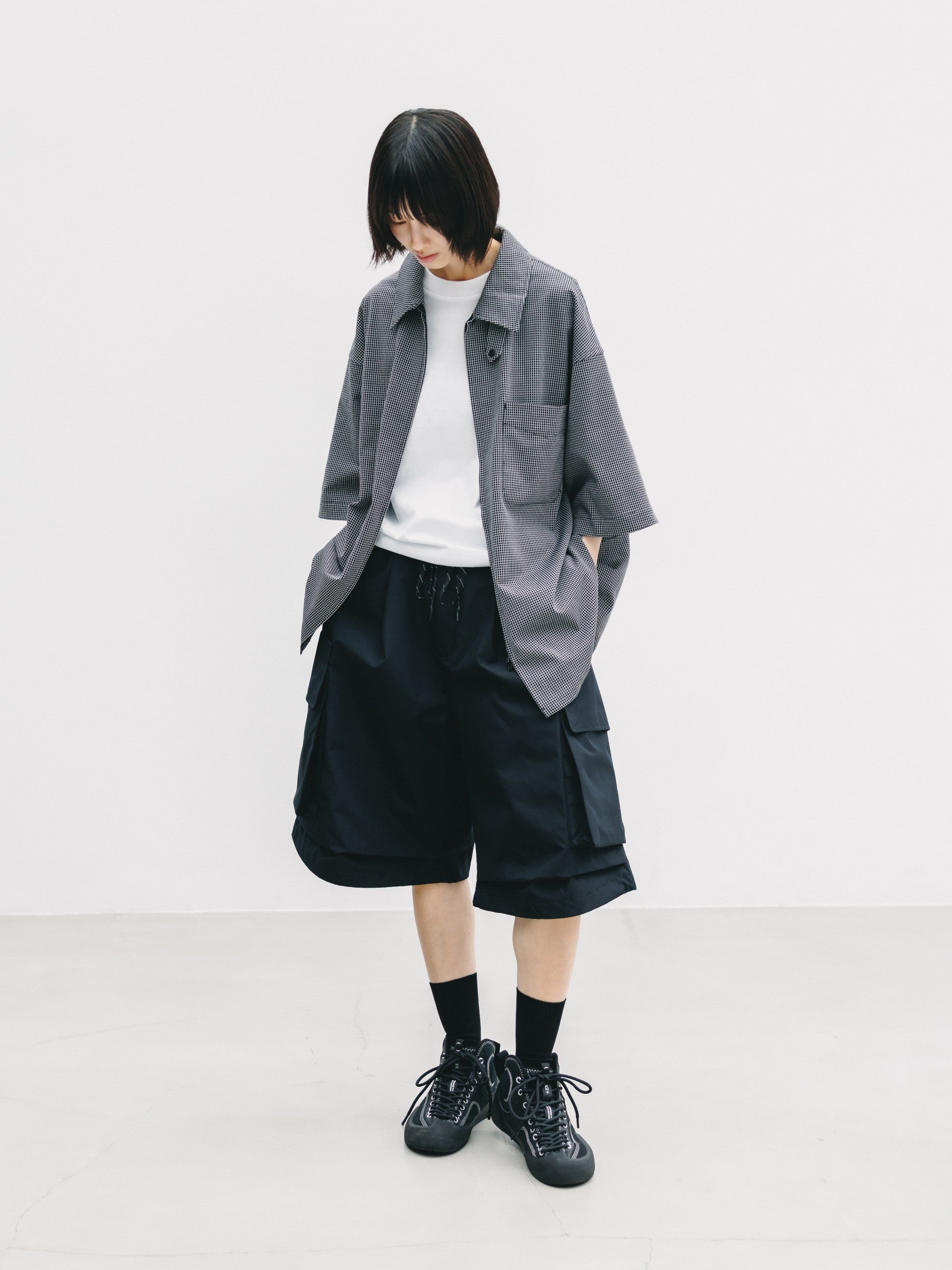 【7.8 WED 20:00- IN STOCK】MINI GRID CHECK 36G KNIT EVERYDAY ZIP UP S/S SHIRT (BLACK×WHITE)