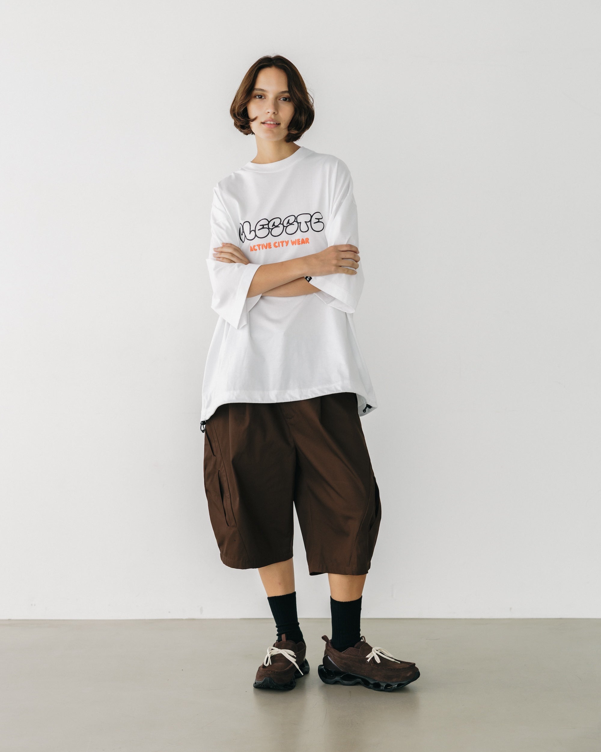 【8.23 SAT 20:00- IN STOCK】BUBBLE LOGO PRINT MASSIVE T-SHIRT WITH DRAWSTRINGS (WHITE)