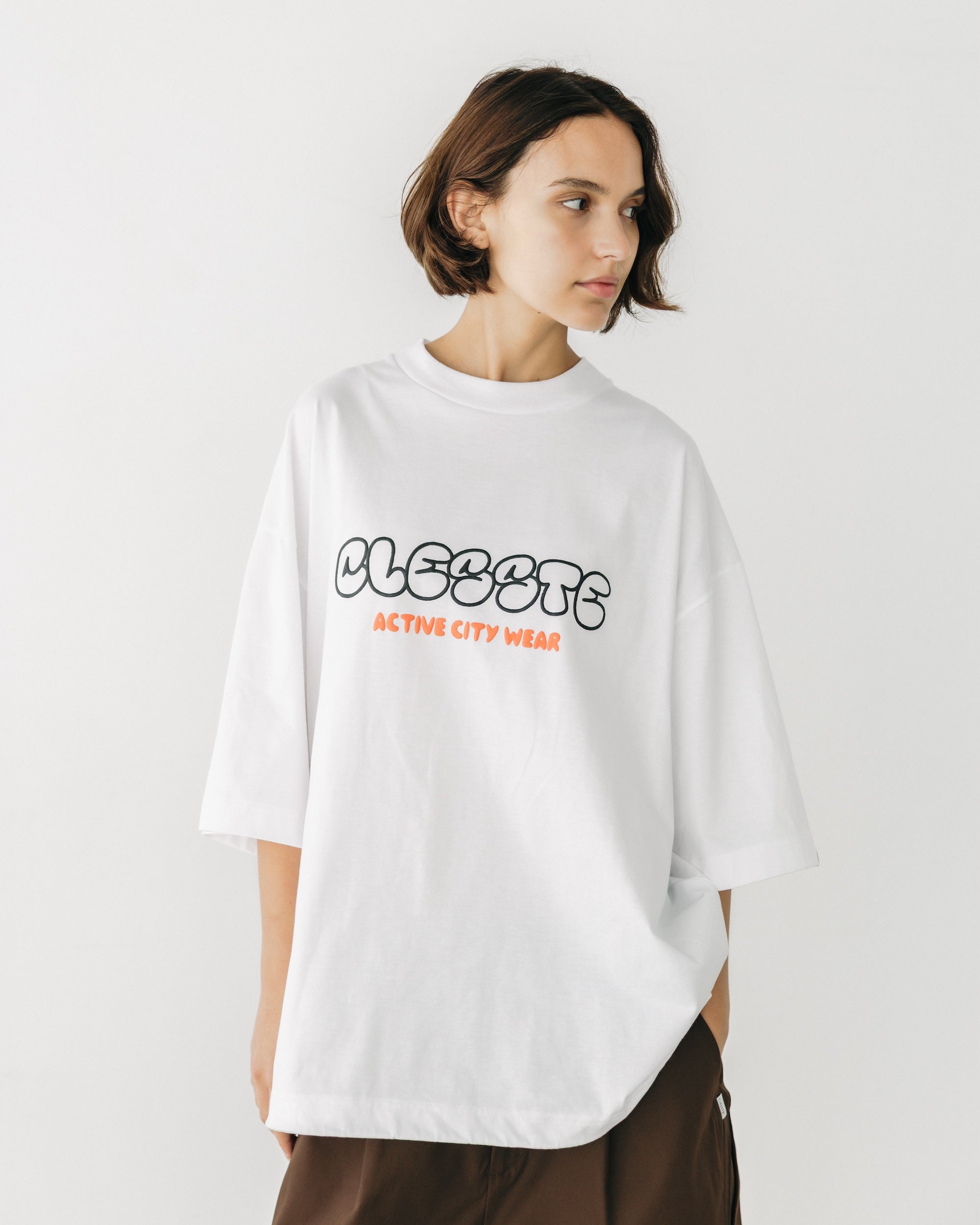 【8.23 SAT 20:00- IN STOCK】BUBBLE LOGO PRINT MASSIVE T-SHIRT WITH DRAWSTRINGS (WHITE)