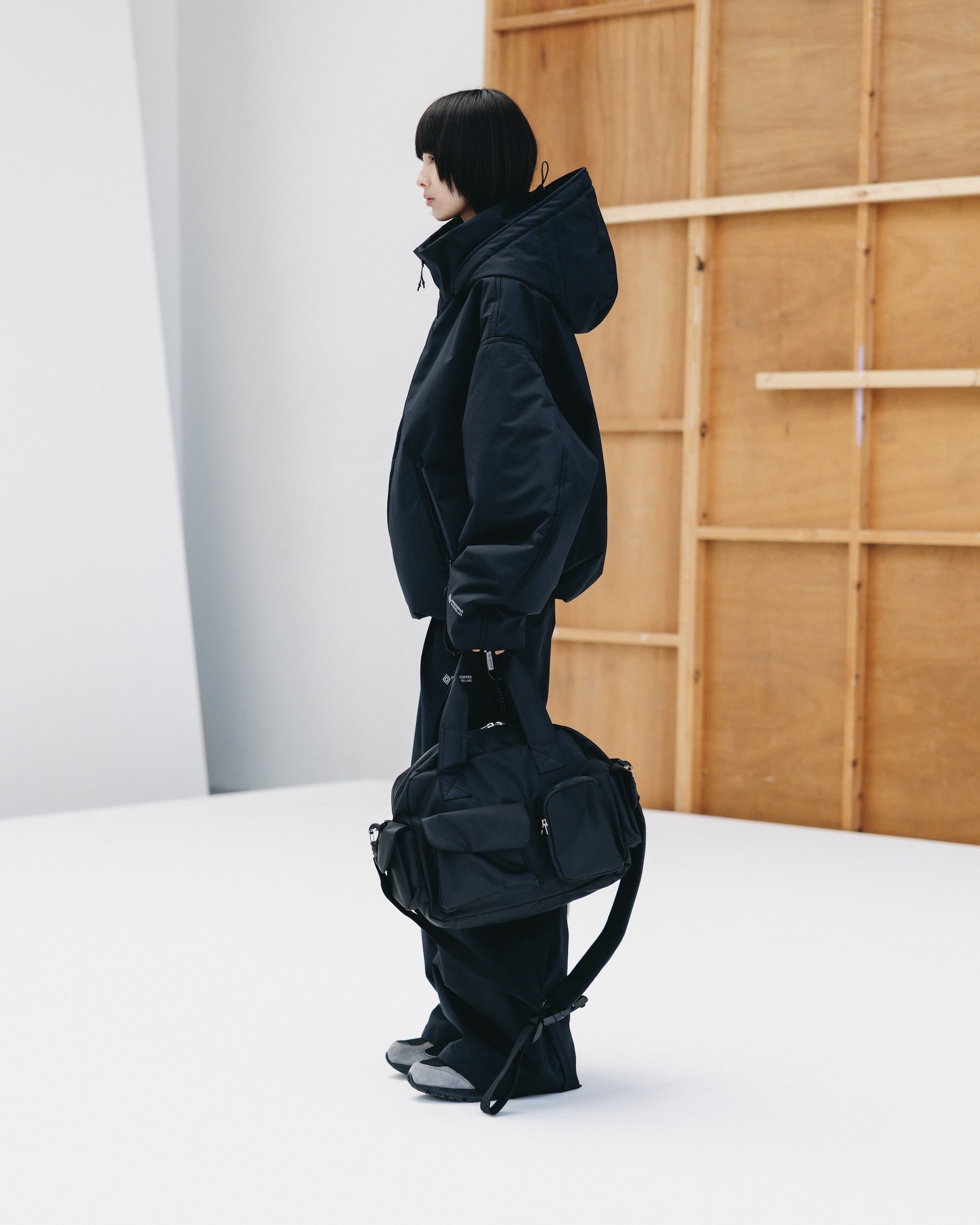 【2.4 WED 20:00- IN STOCK】WANDER BAG