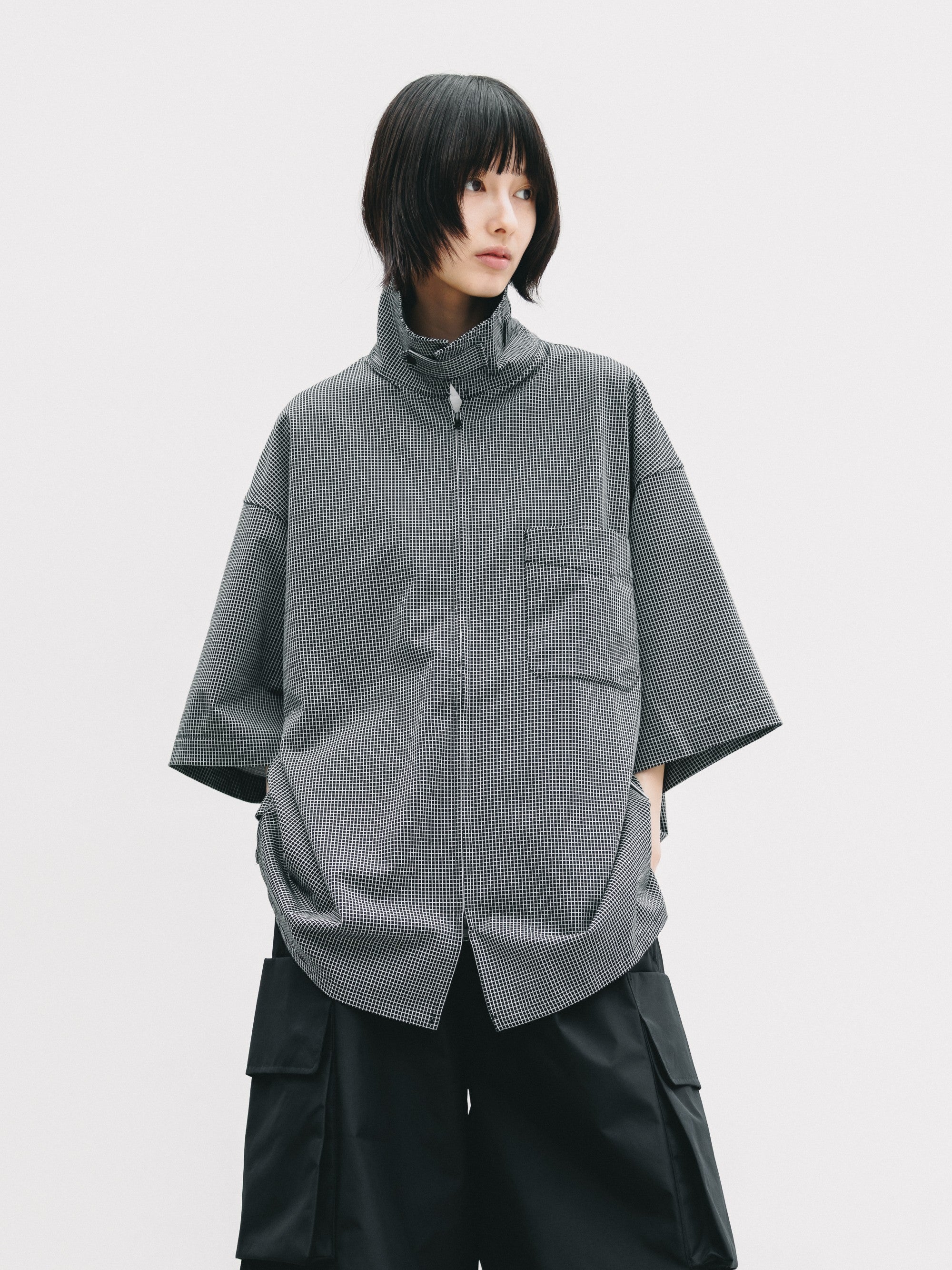 【7.8 WED 20:00- IN STOCK】MINI GRID CHECK 36G KNIT EVERYDAY ZIP UP S/S SHIRT (BLACK×WHITE)