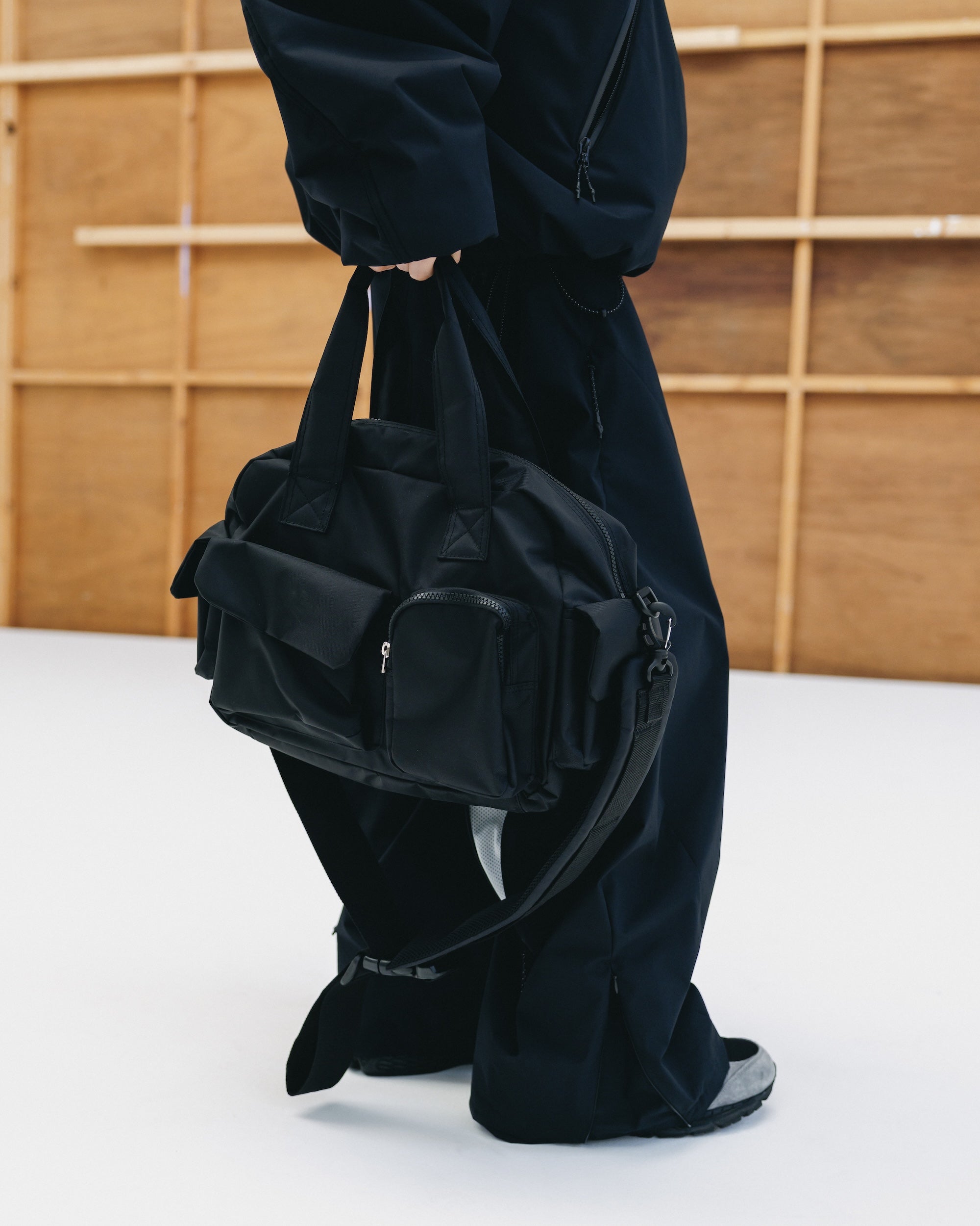 【2.4 WED 20:00- IN STOCK】WANDER BAG