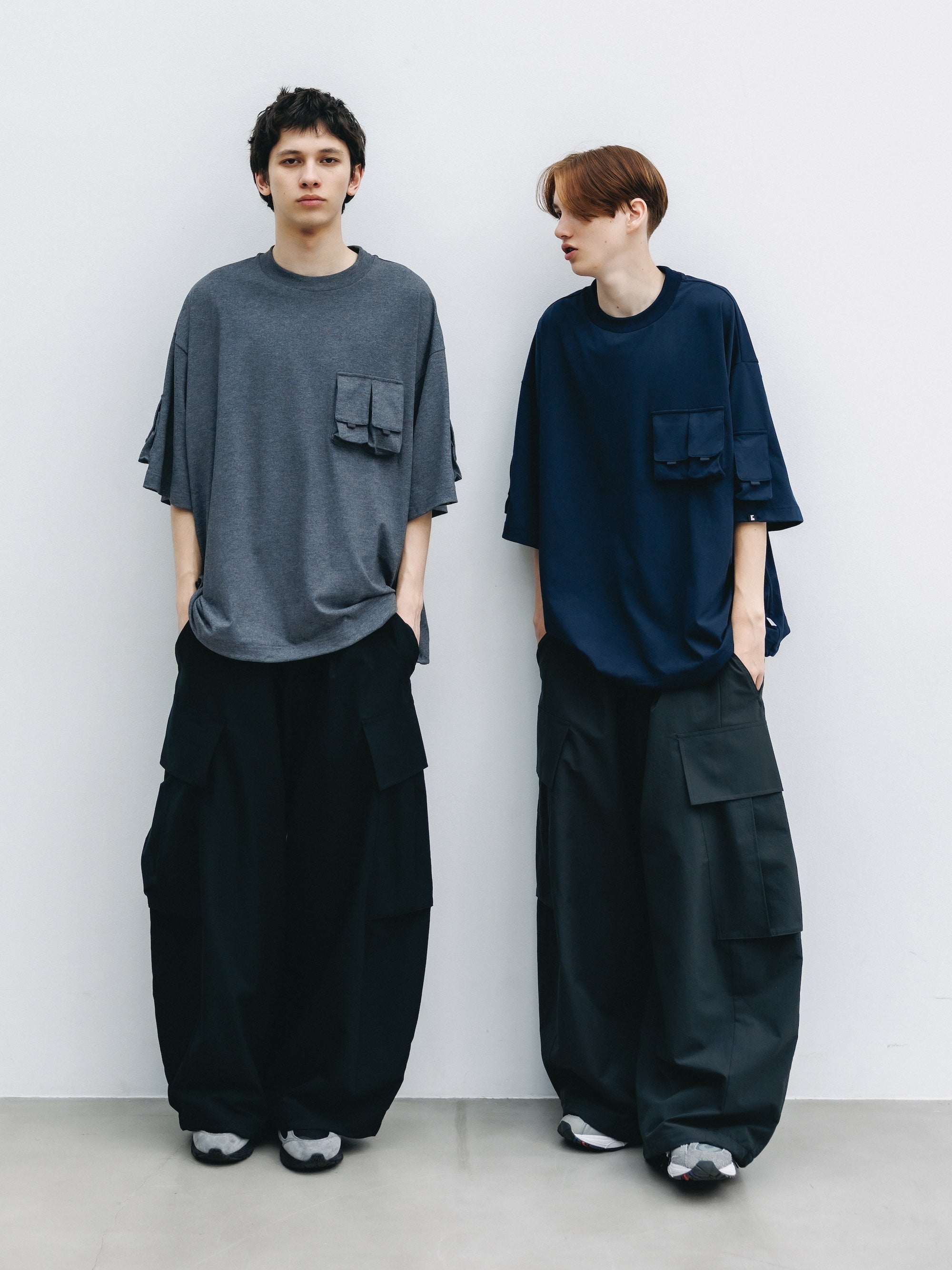 COOL DOTS®︎  MEGA POCKET BALLOON CARGO PANTS (BLACK)