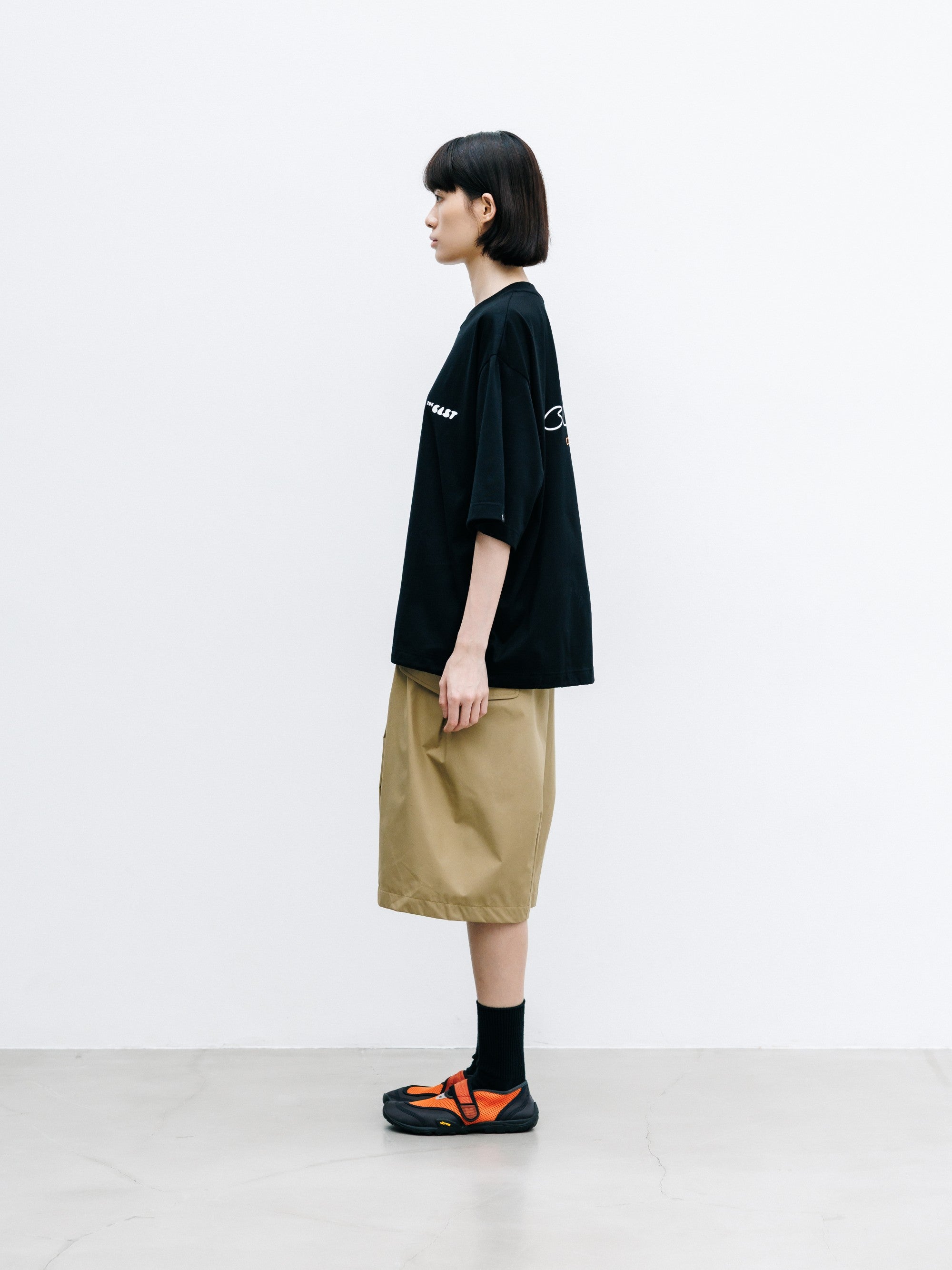 【8.12 WED 20:00- IN STOCK】+phenix WINDSTOPPER® by GORE-TEX LABS CITY FLAP WIDE BALLOON HALF PANTS (CAMEL BEIGE)