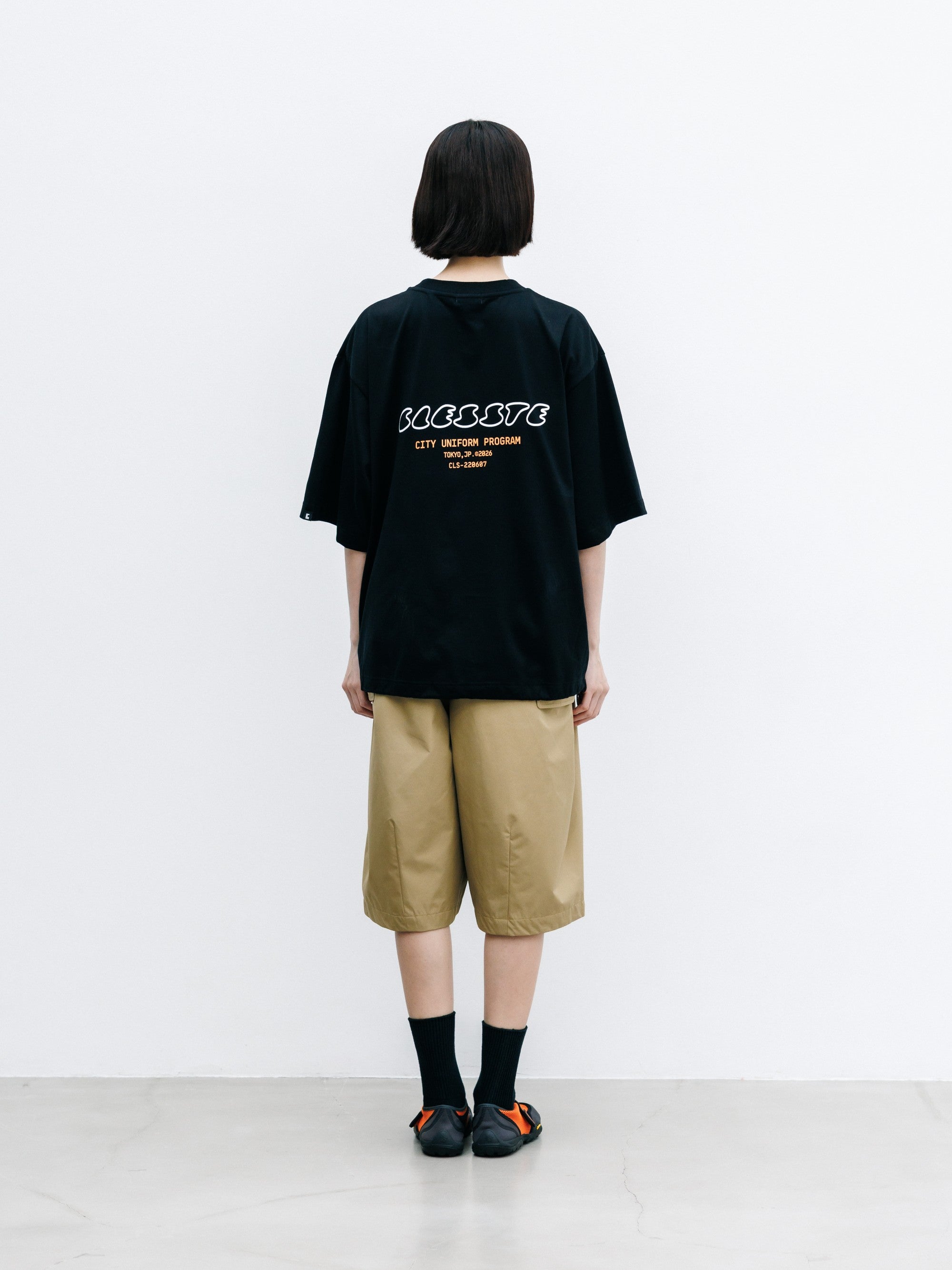 【8.12 WED 20:00- IN STOCK】+phenix WINDSTOPPER® by GORE-TEX LABS CITY FLAP WIDE BALLOON HALF PANTS (CAMEL BEIGE)